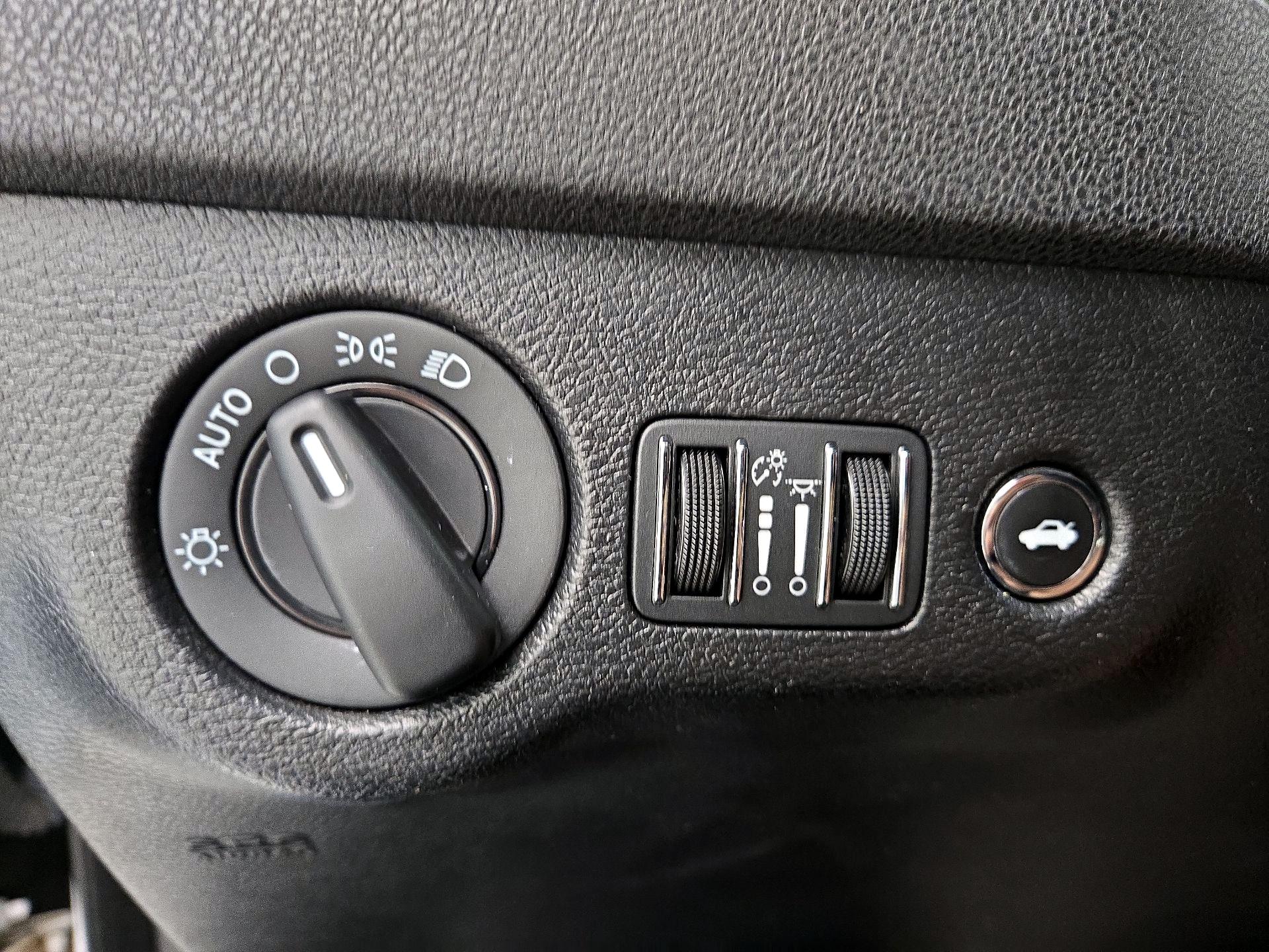 Thumbnail: 2022 Dodge Charger - 13