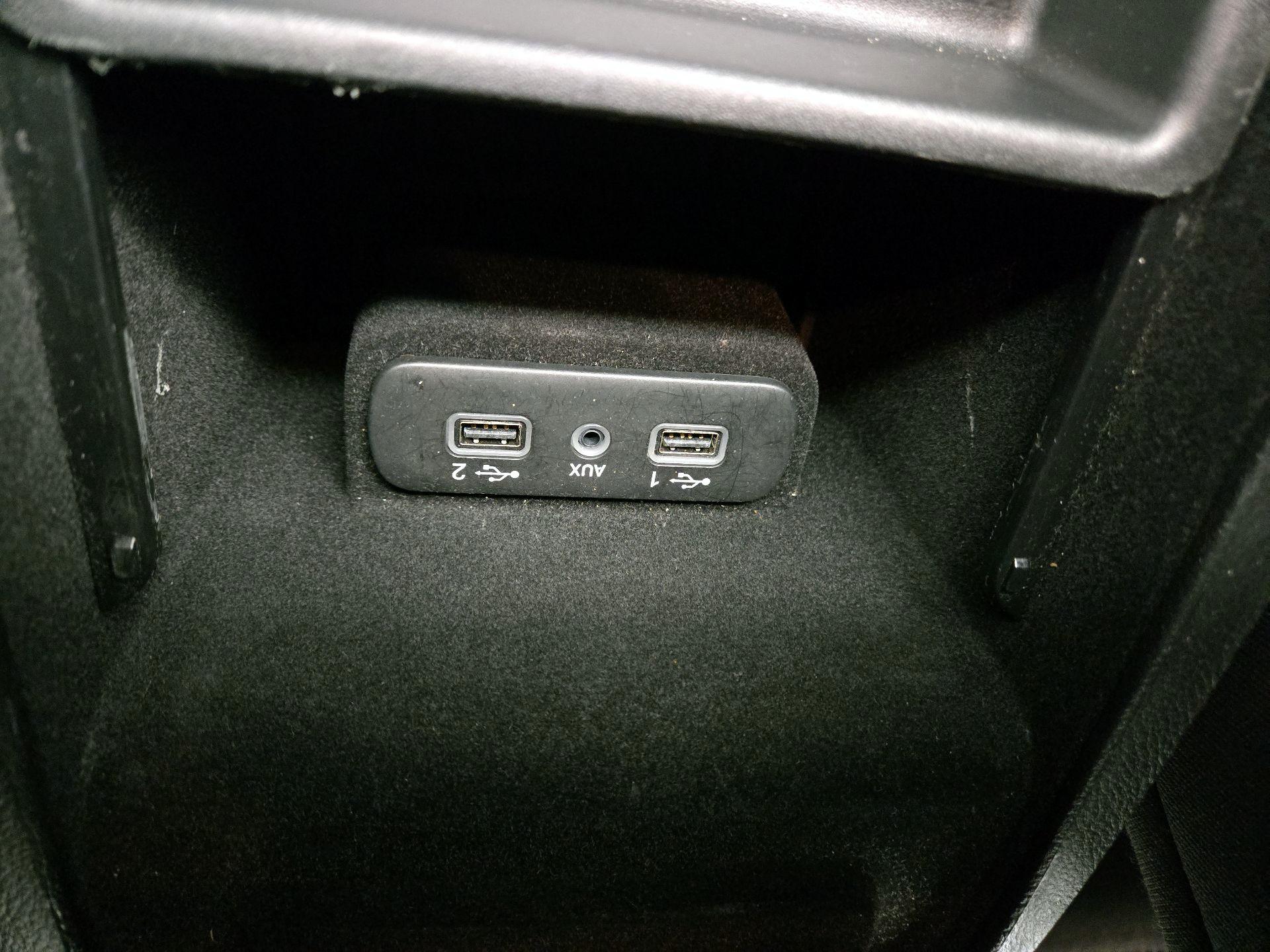 Thumbnail: 2022 Dodge Charger - 18