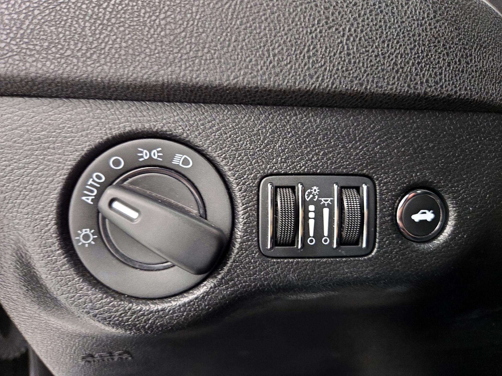 Thumbnail: 2022 Dodge Charger - 13