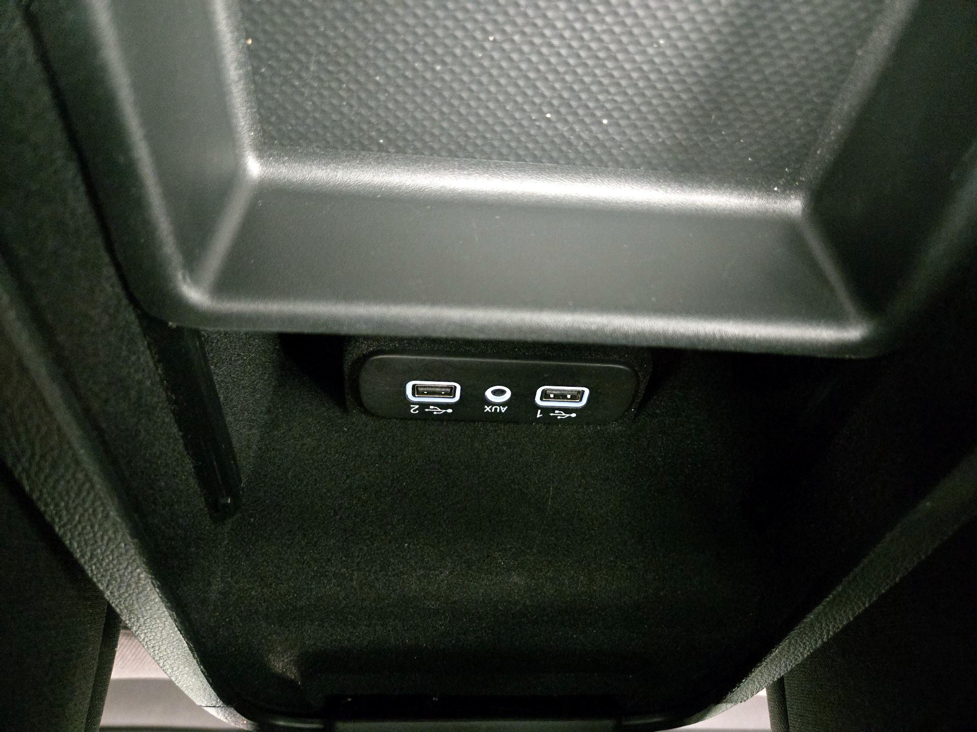 Thumbnail: 2022 Dodge Charger - 18