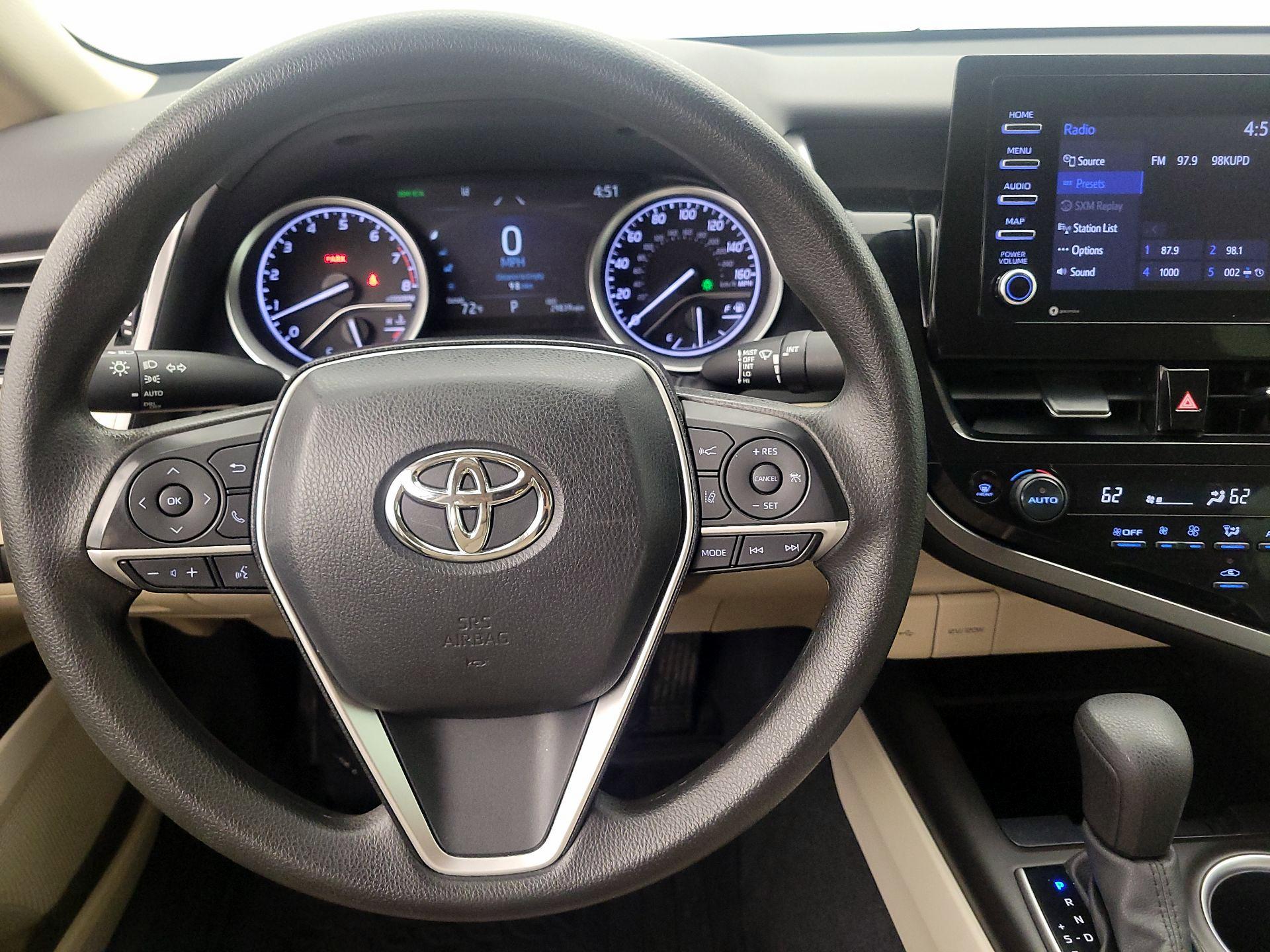 Thumbnail: 2022 Toyota Camry - 10