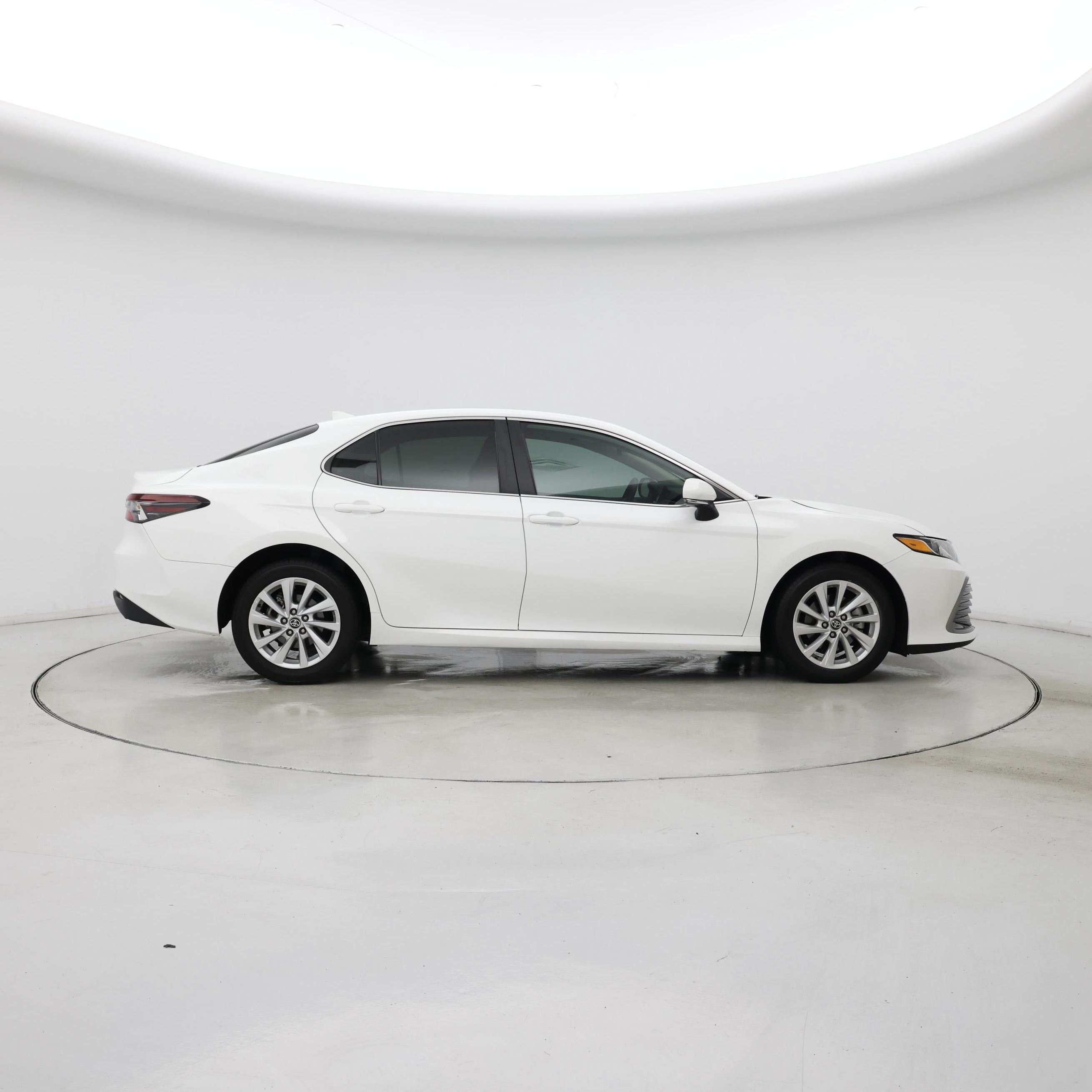 Thumbnail: 2022 Toyota Camry - 7