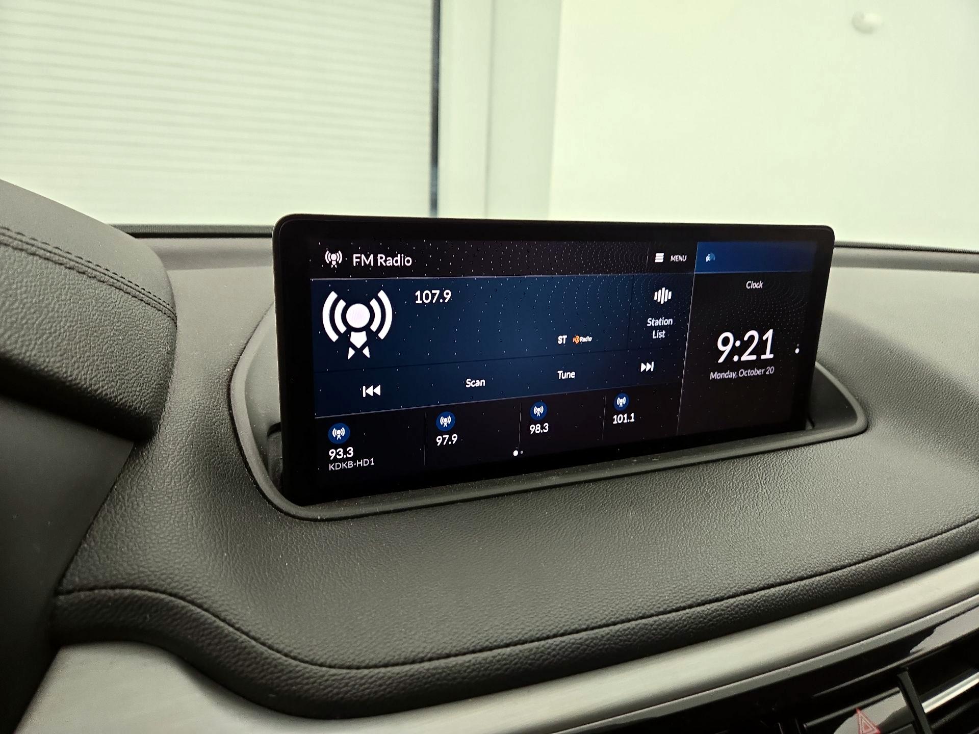 Thumbnail: 2023 Acura MDX - 15