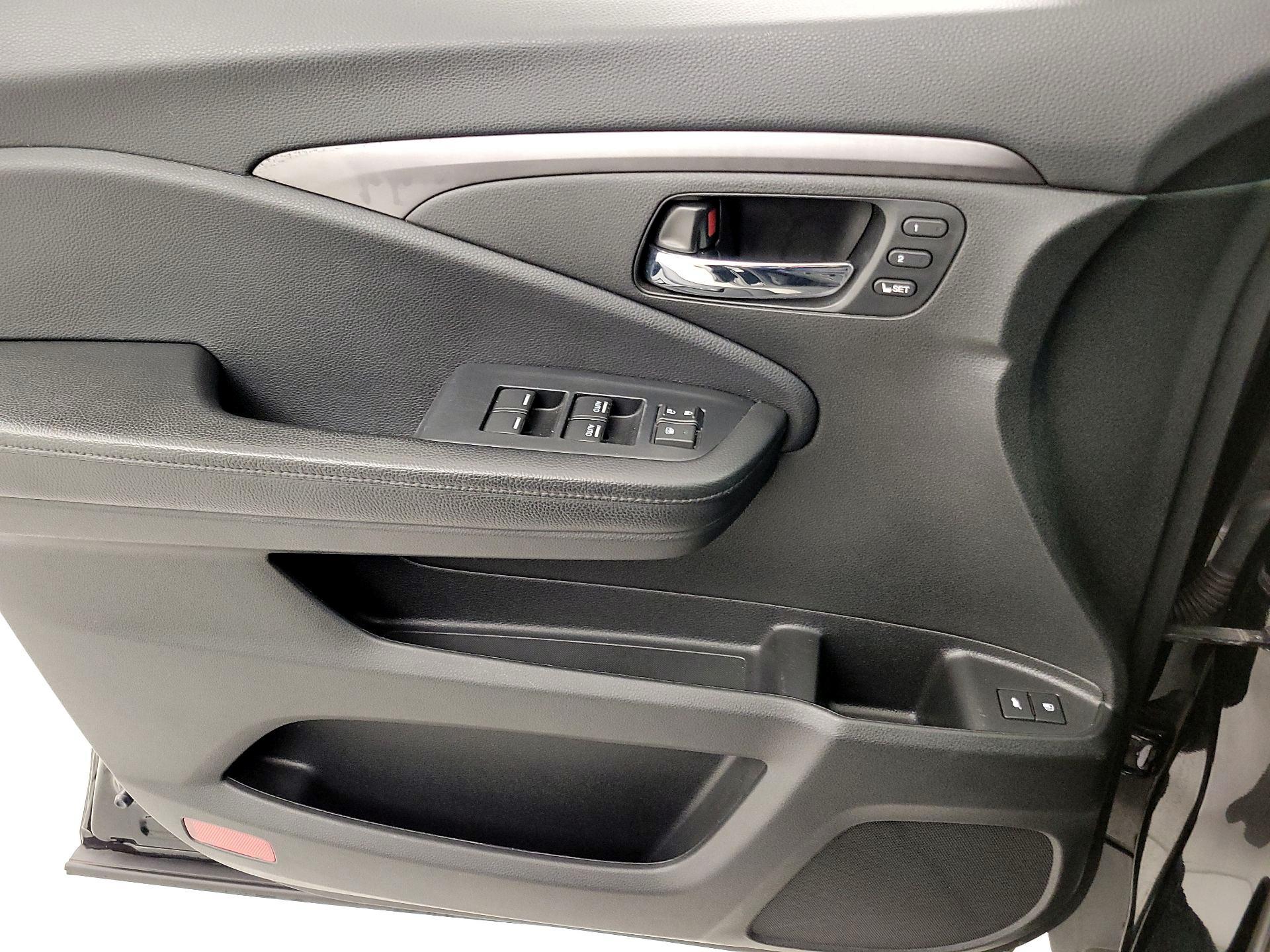 Thumbnail: 2022 Honda Pilot - 12