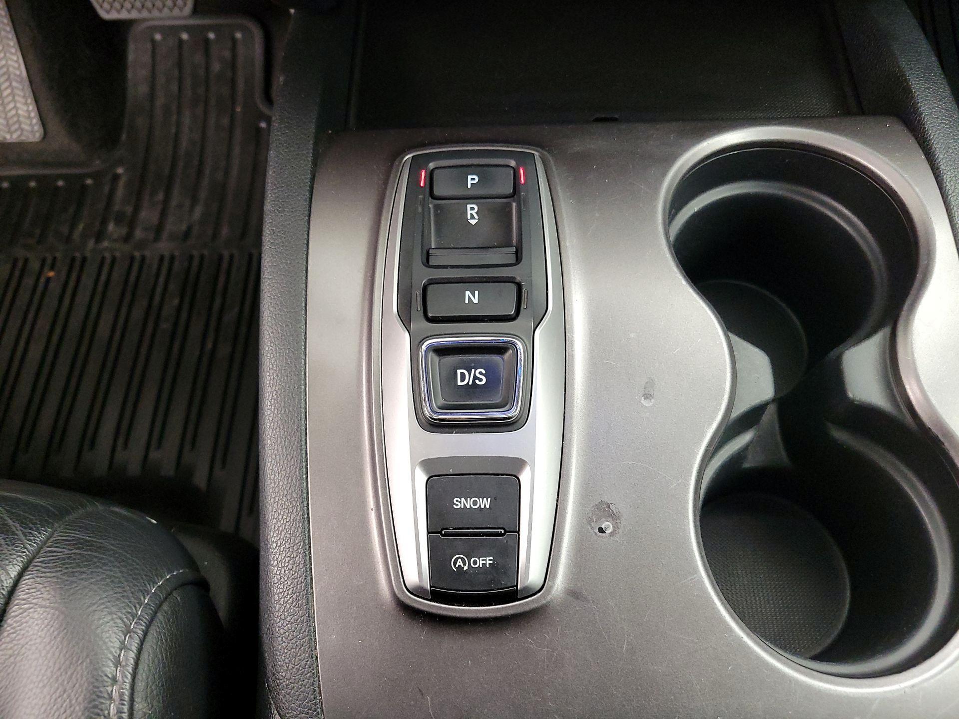 Thumbnail: 2022 Honda Pilot - 17