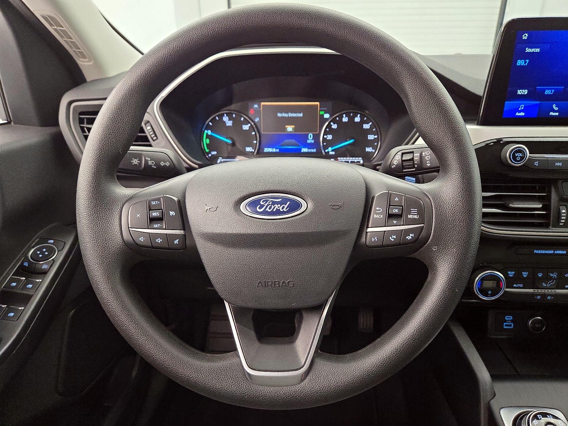 Thumbnail: 2021 Ford Escape - 10