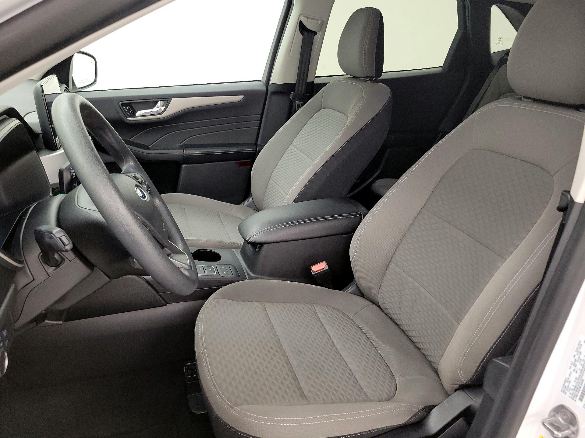 Thumbnail: 2021 Ford Escape - 11