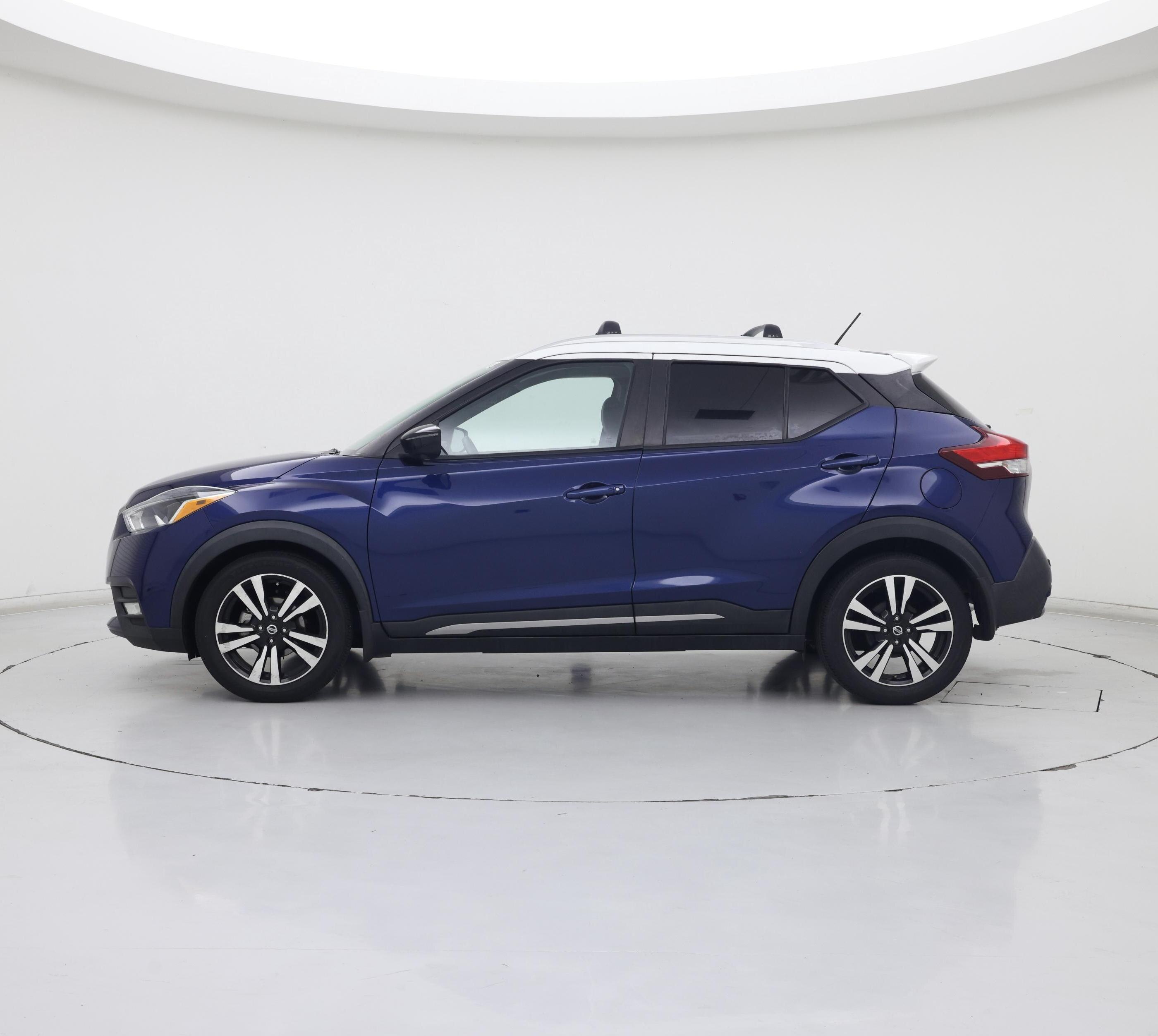 Thumbnail: 2020 Nissan Kicks - 3