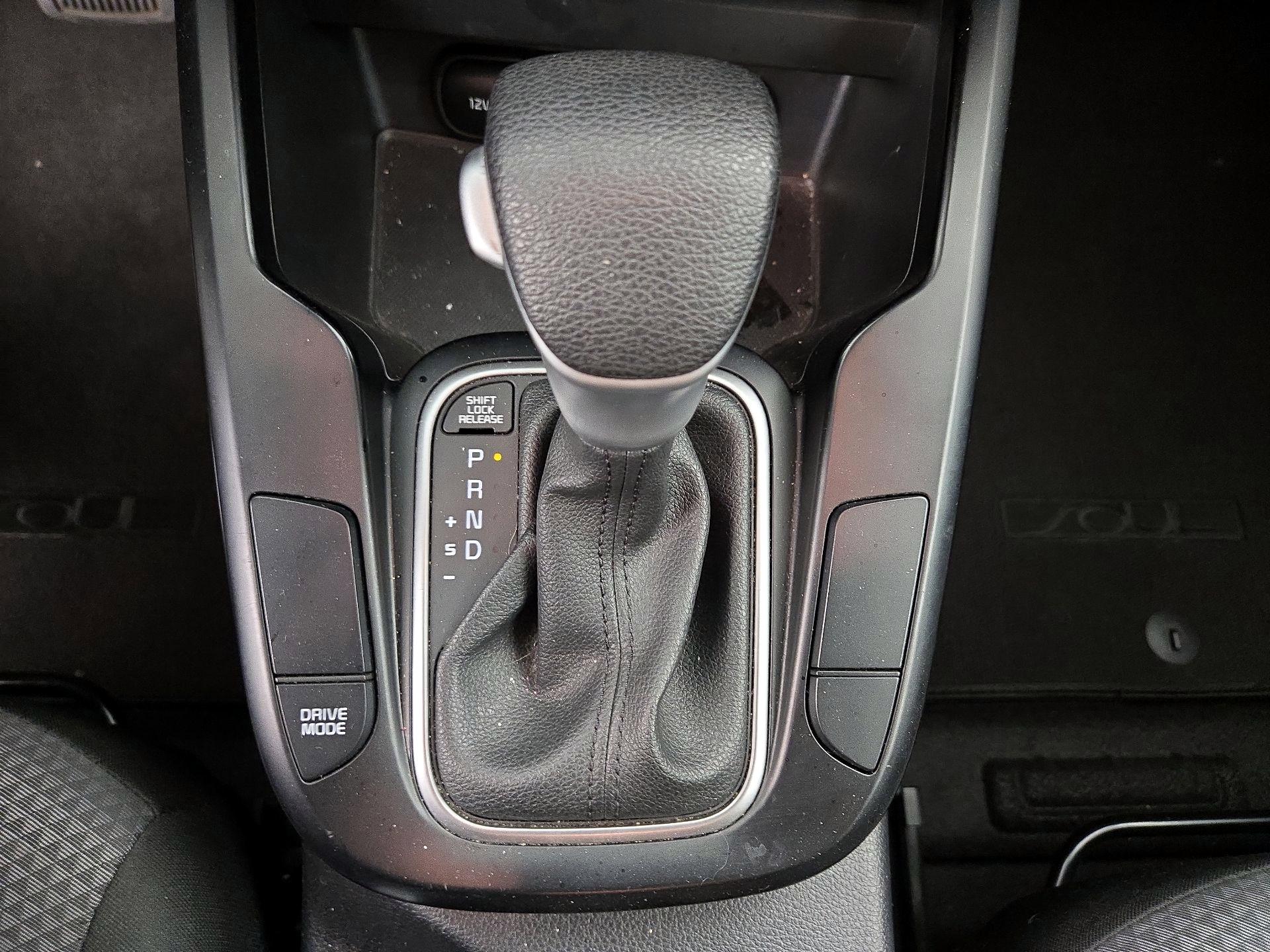 Thumbnail: 2023 Kia Soul - 17