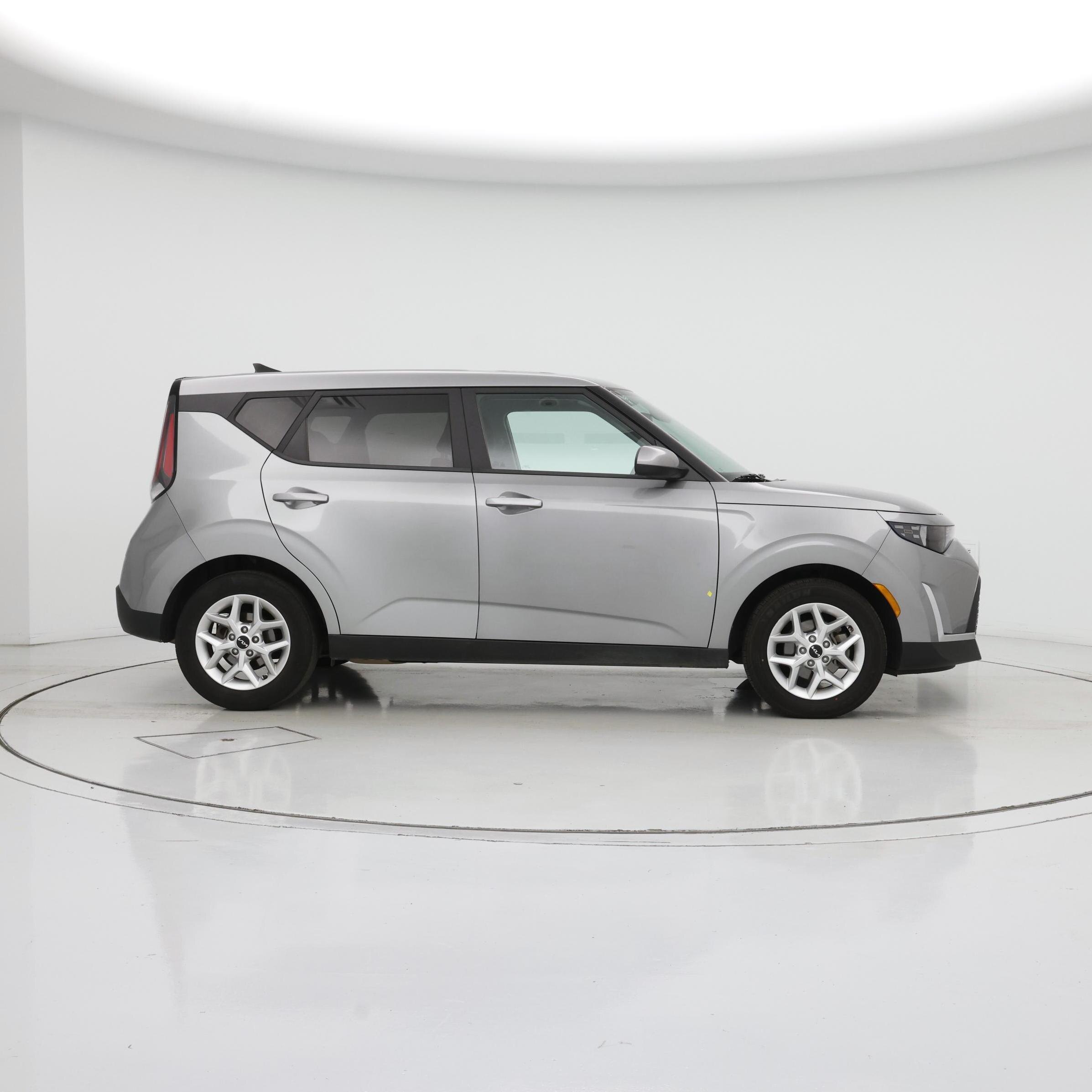 Thumbnail: 2023 Kia Soul - 7