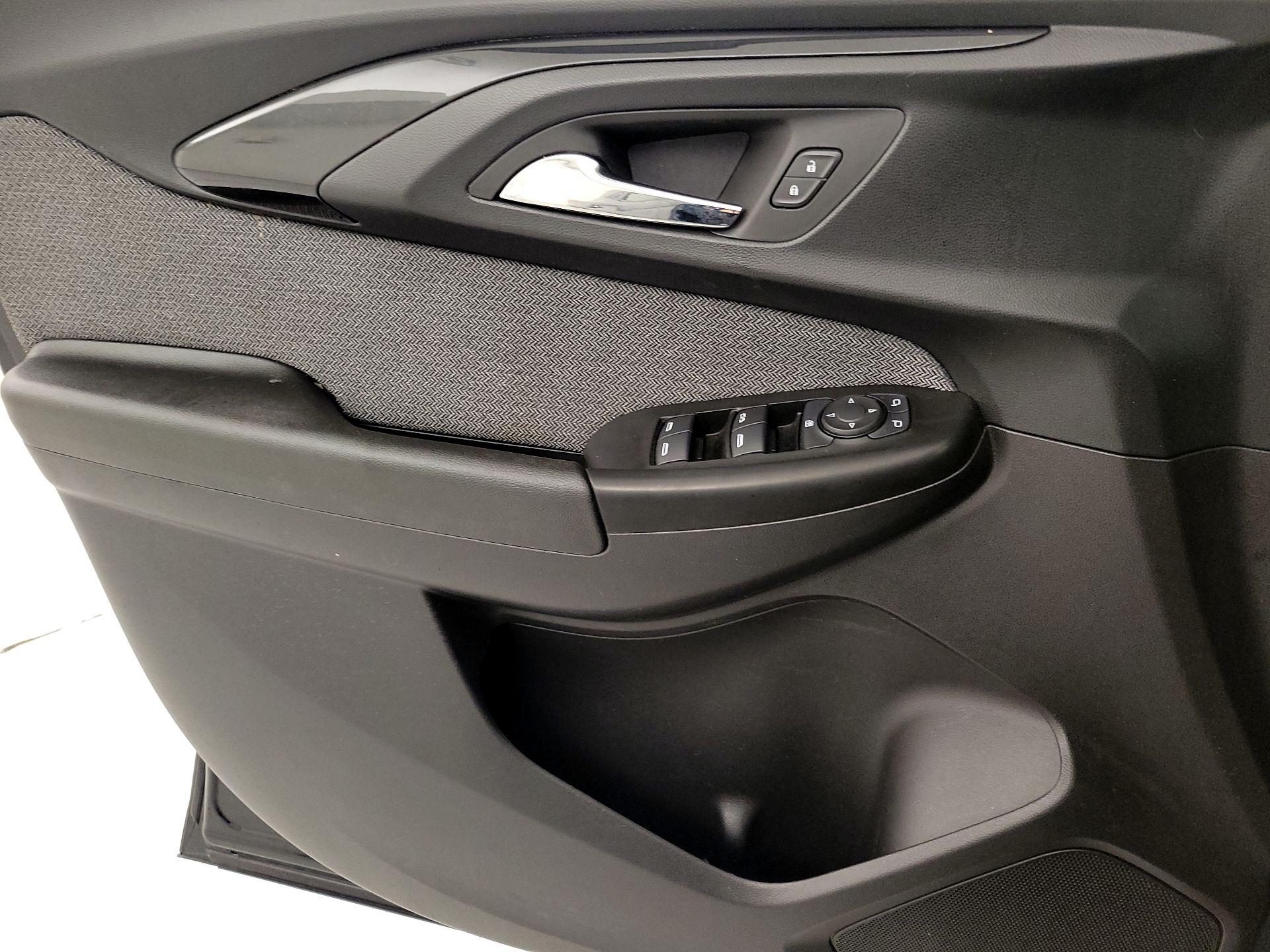 Thumbnail: 2023 Chevrolet TrailBlazer - 12