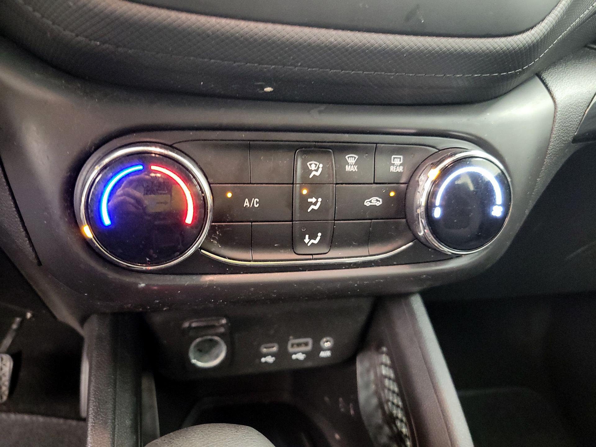 Thumbnail: 2023 Chevrolet TrailBlazer - 16