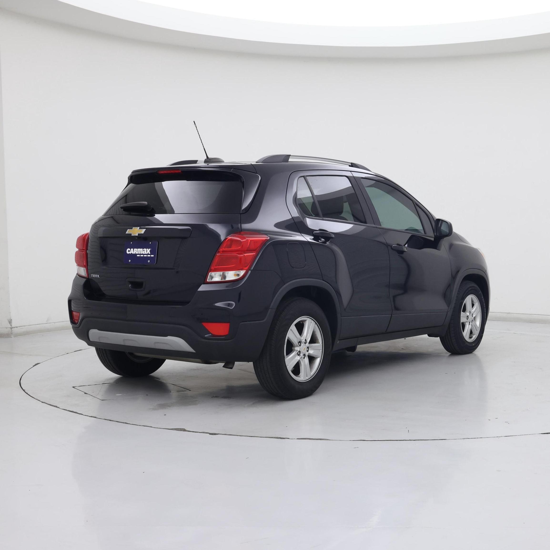 Thumbnail: 2021 Chevrolet Trax - 8