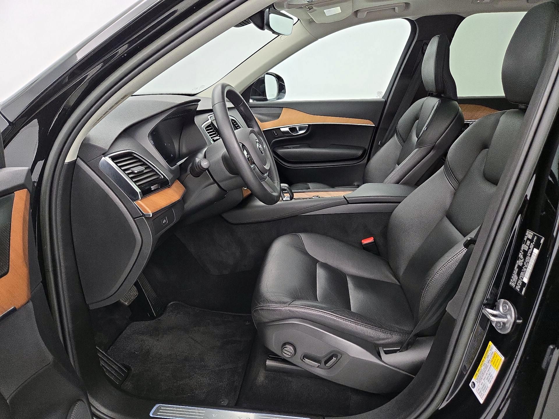 Thumbnail: 2023 Volvo XC90 - 11