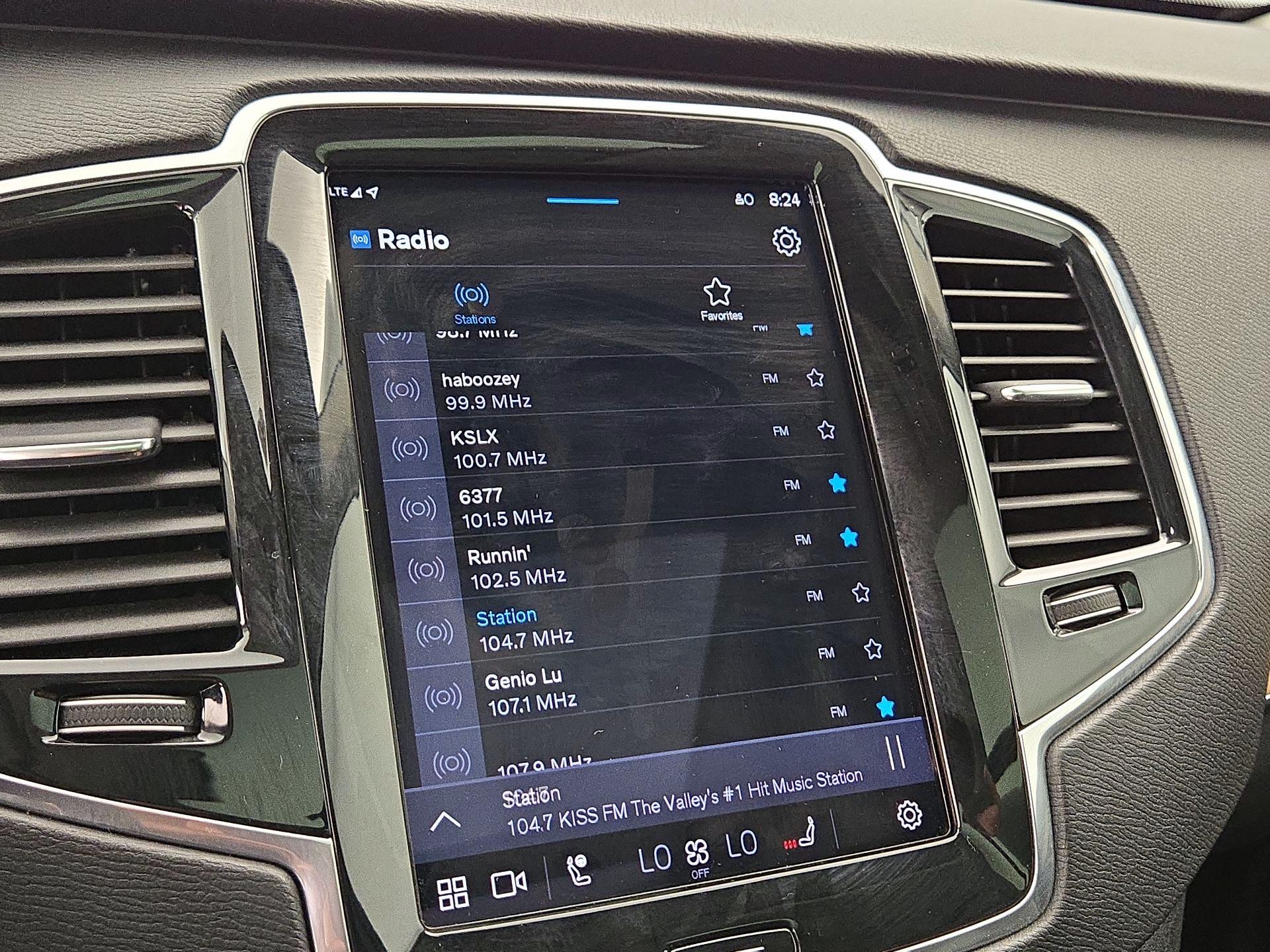 Thumbnail: 2023 Volvo XC90 - 16