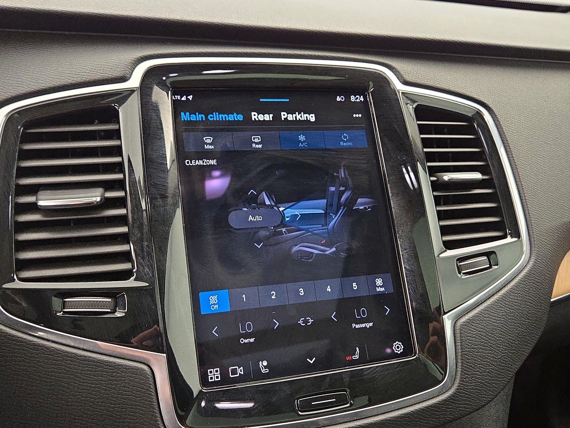 Thumbnail: 2023 Volvo XC90 - 17