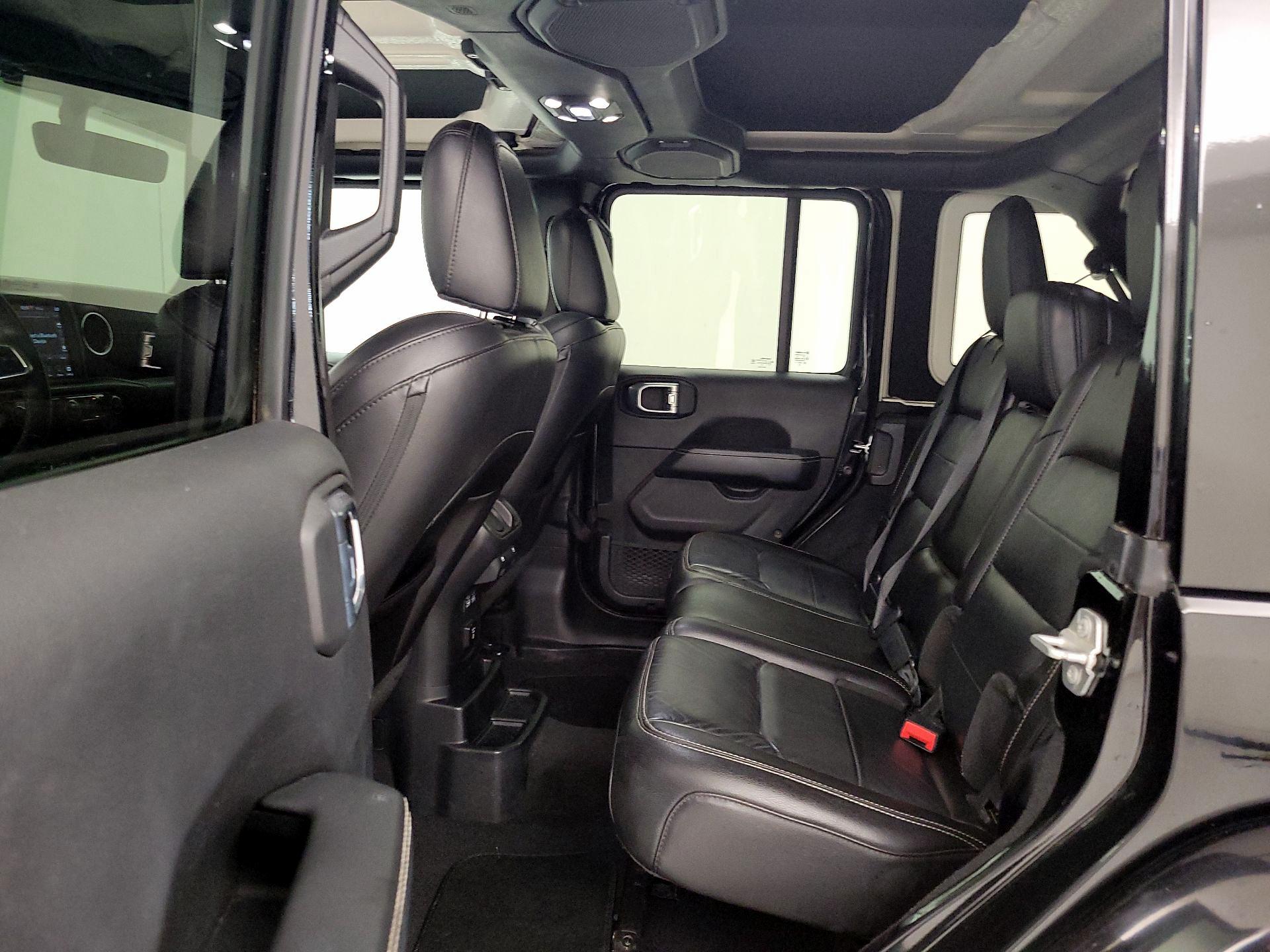 Thumbnail: 2021 Jeep Wrangler - 18
