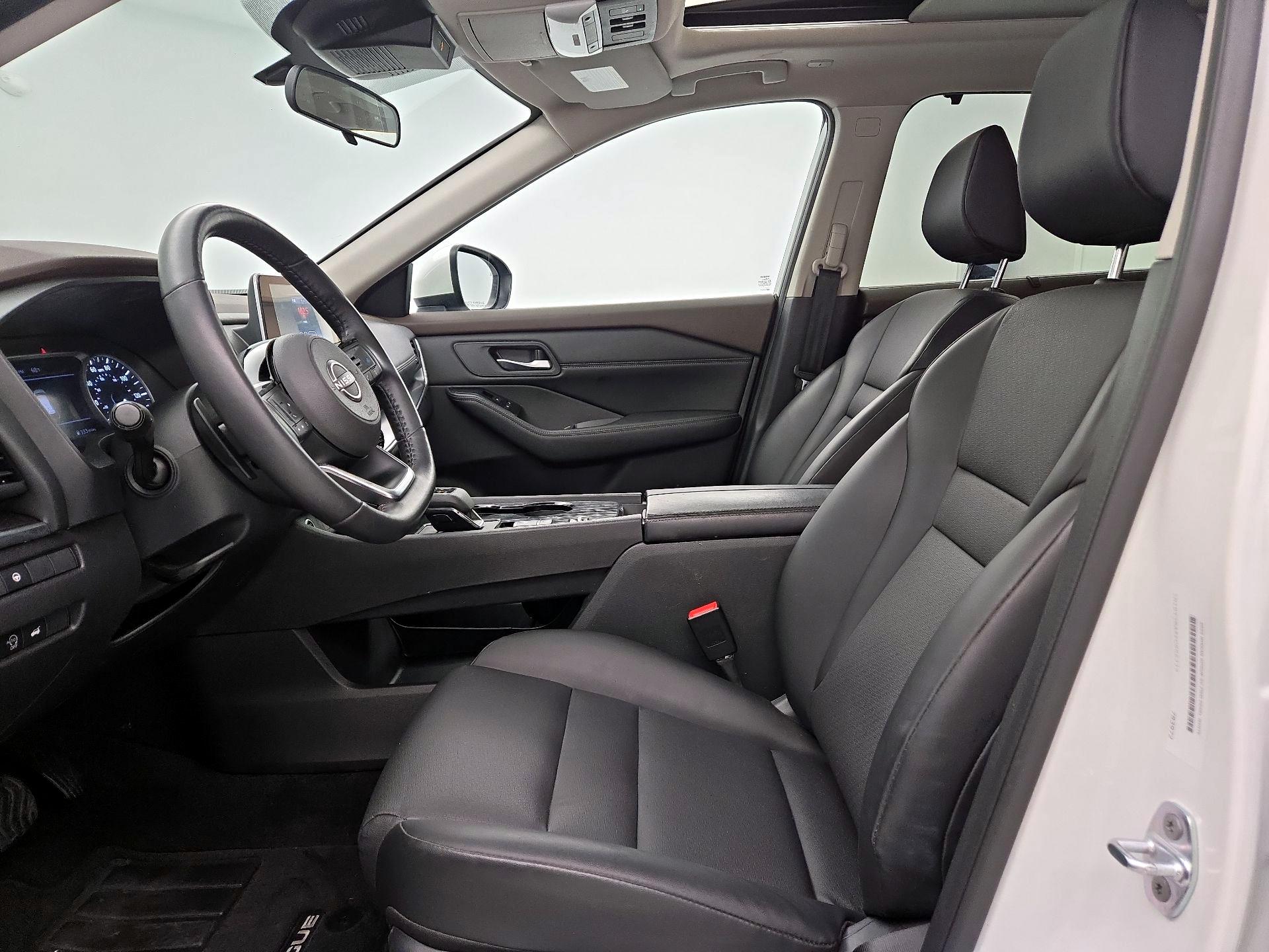 Thumbnail: 2023 Nissan Rogue - 11