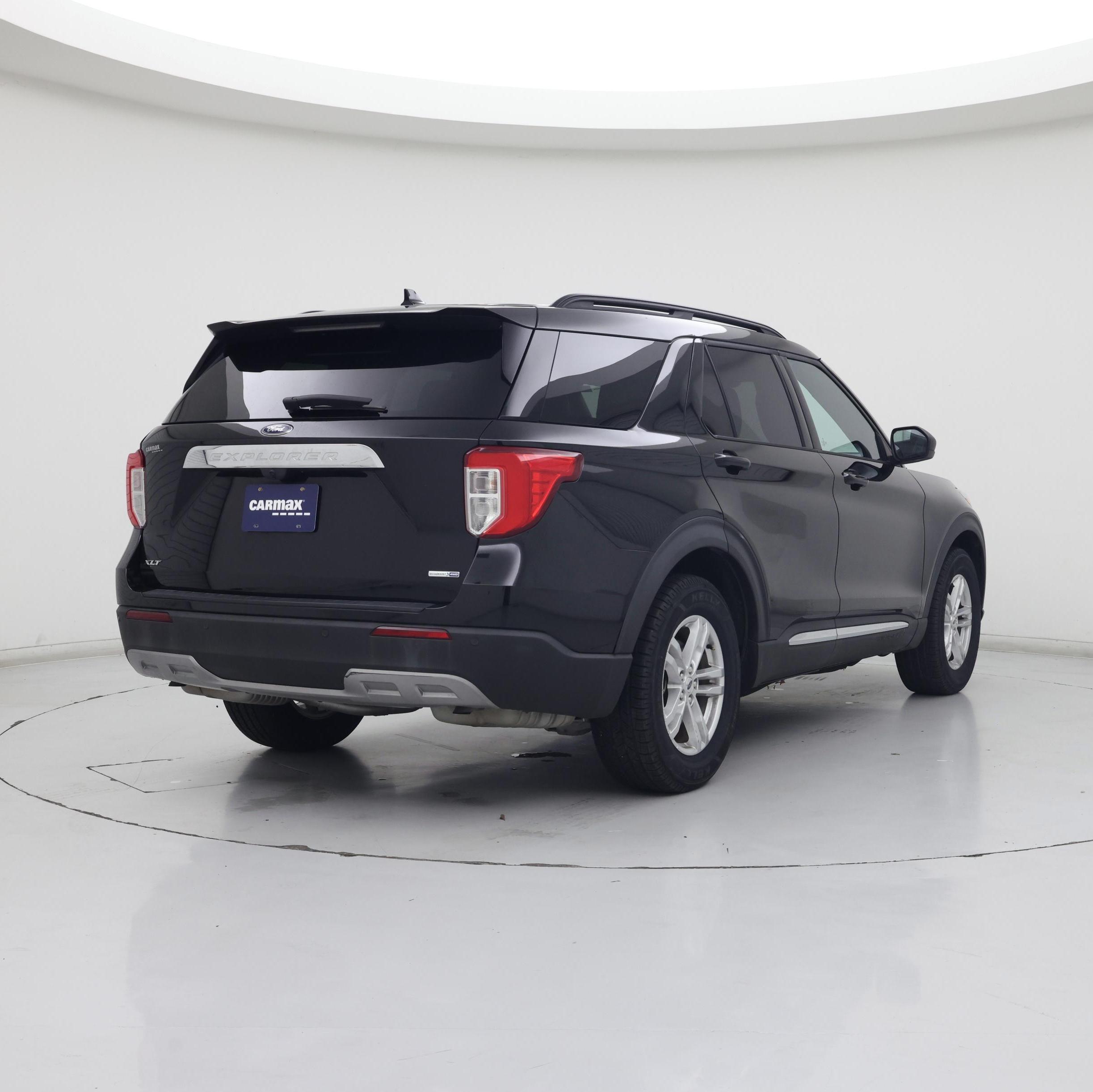 Thumbnail: 2020 Ford Explorer - 8