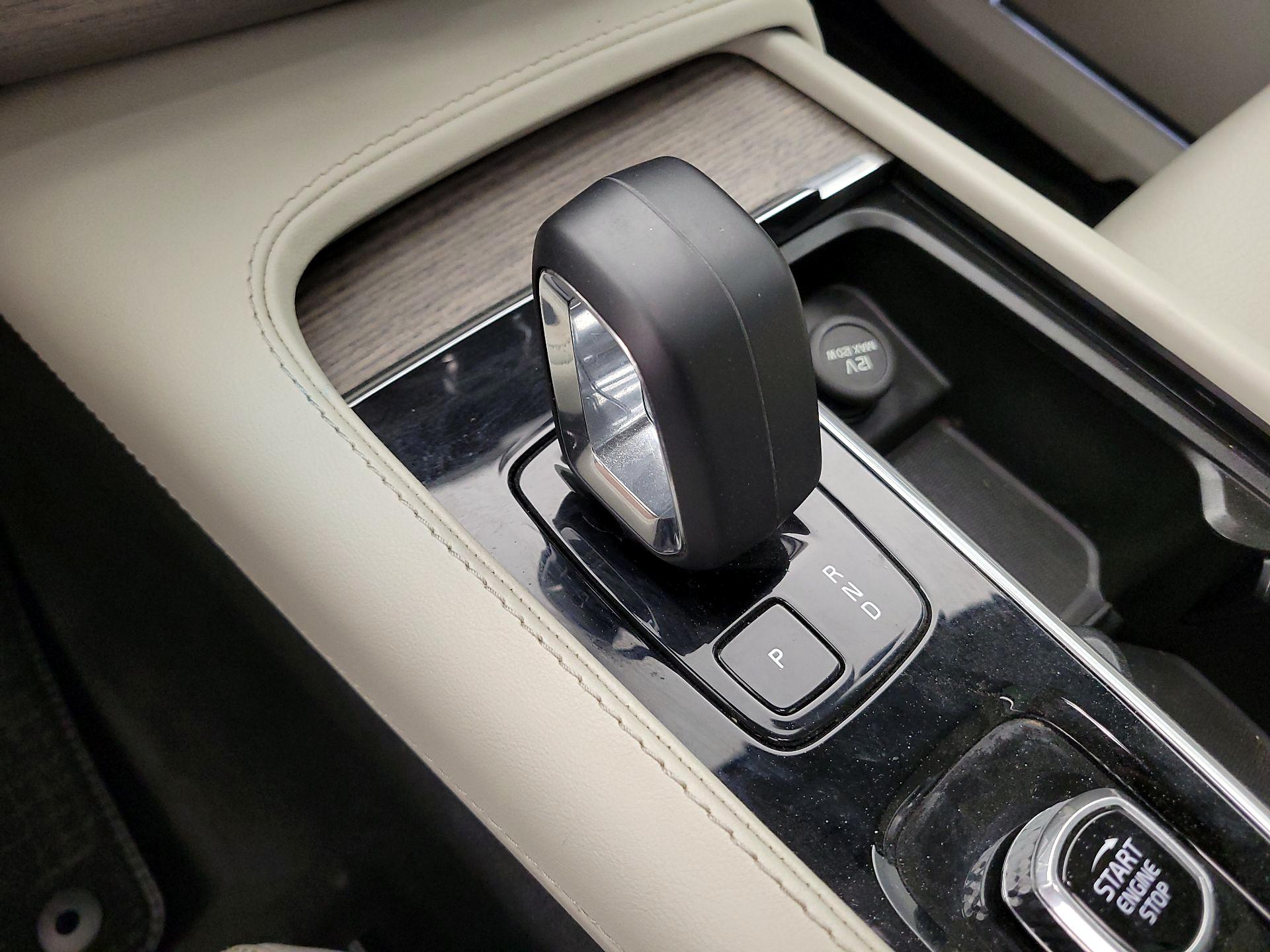 Thumbnail: 2023 Volvo XC90 - 17