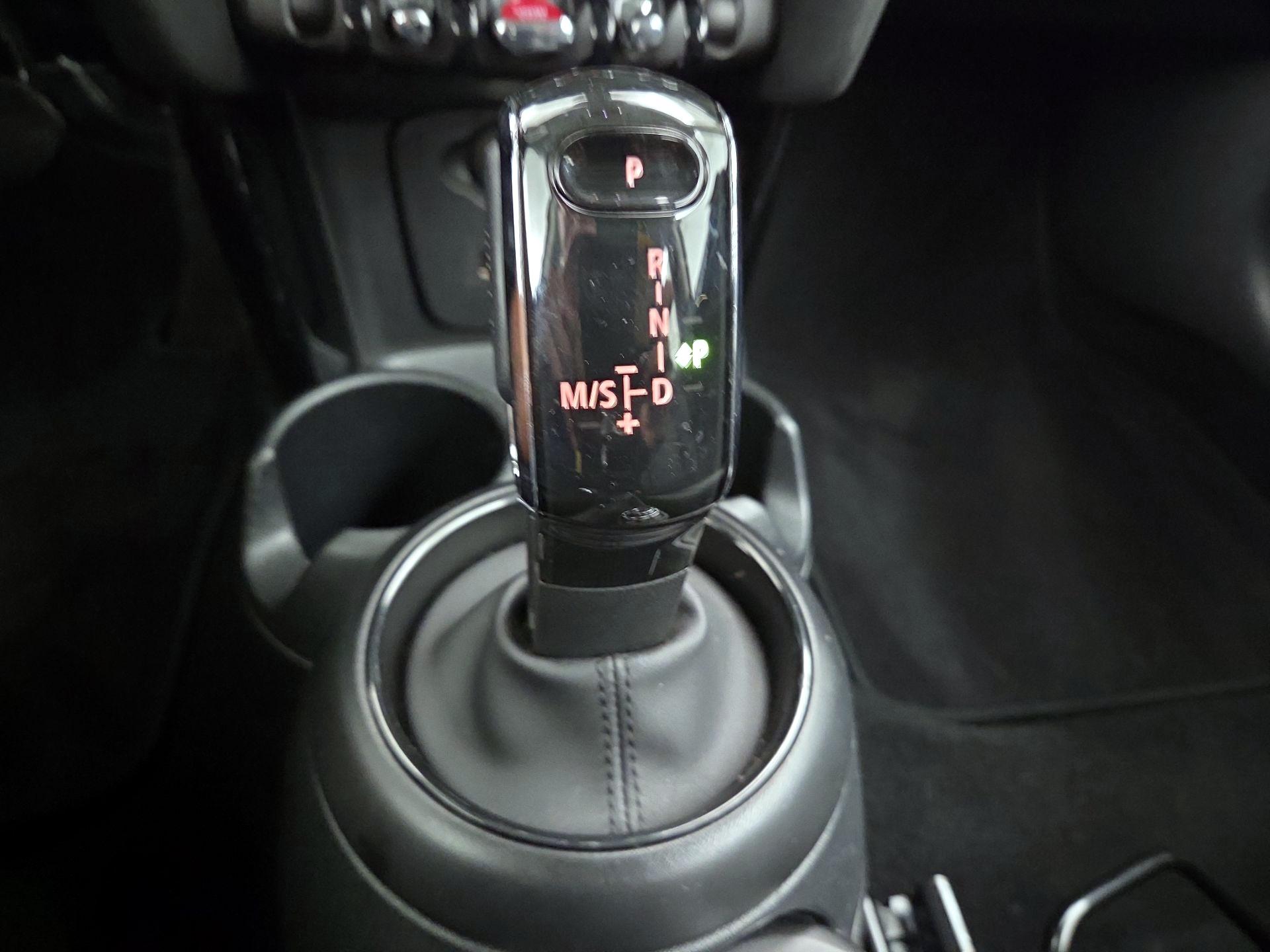 Thumbnail: 2024 MINI Cooper Hardtop - 18