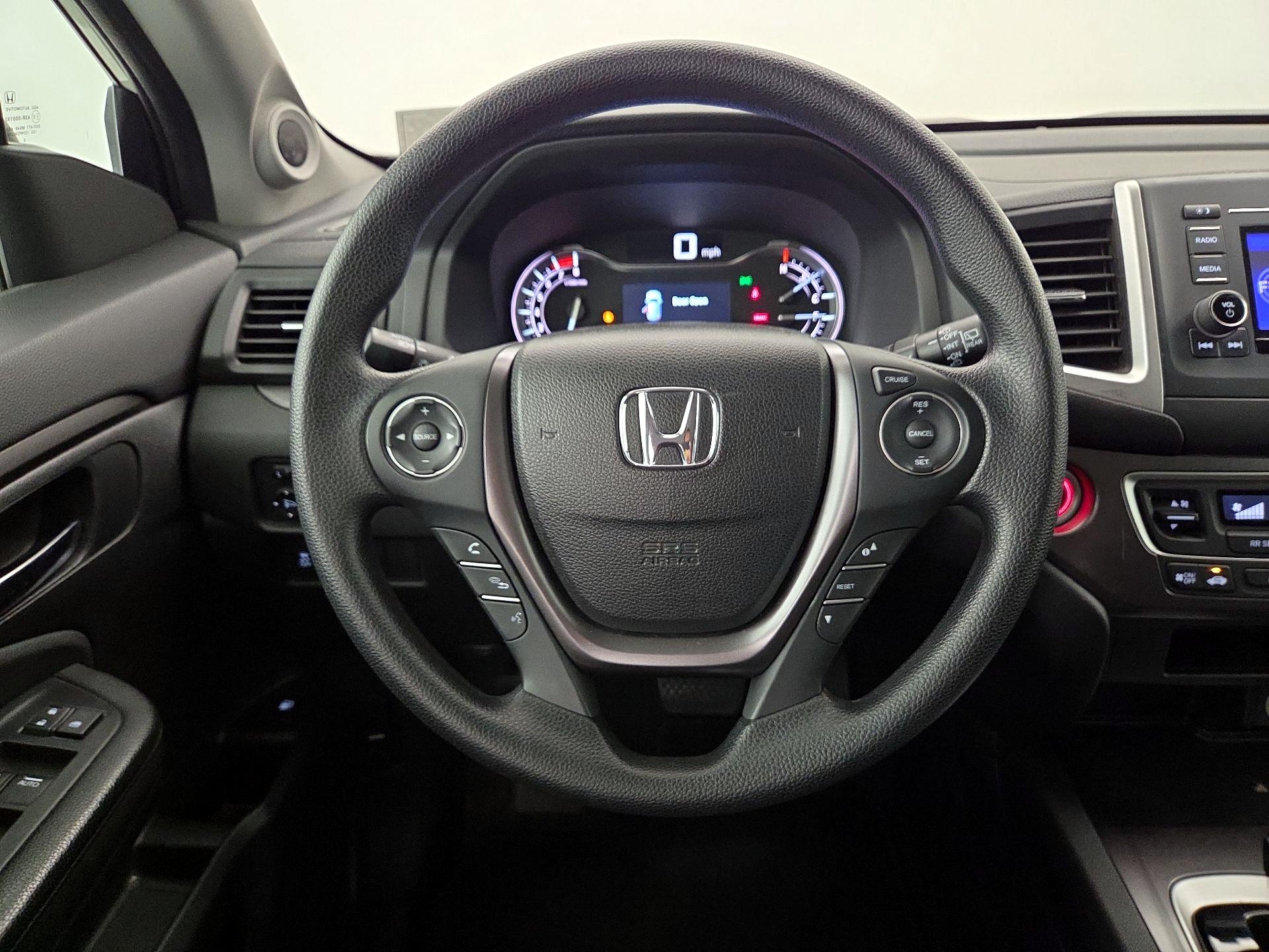 Thumbnail: 2018 Honda Pilot - 10