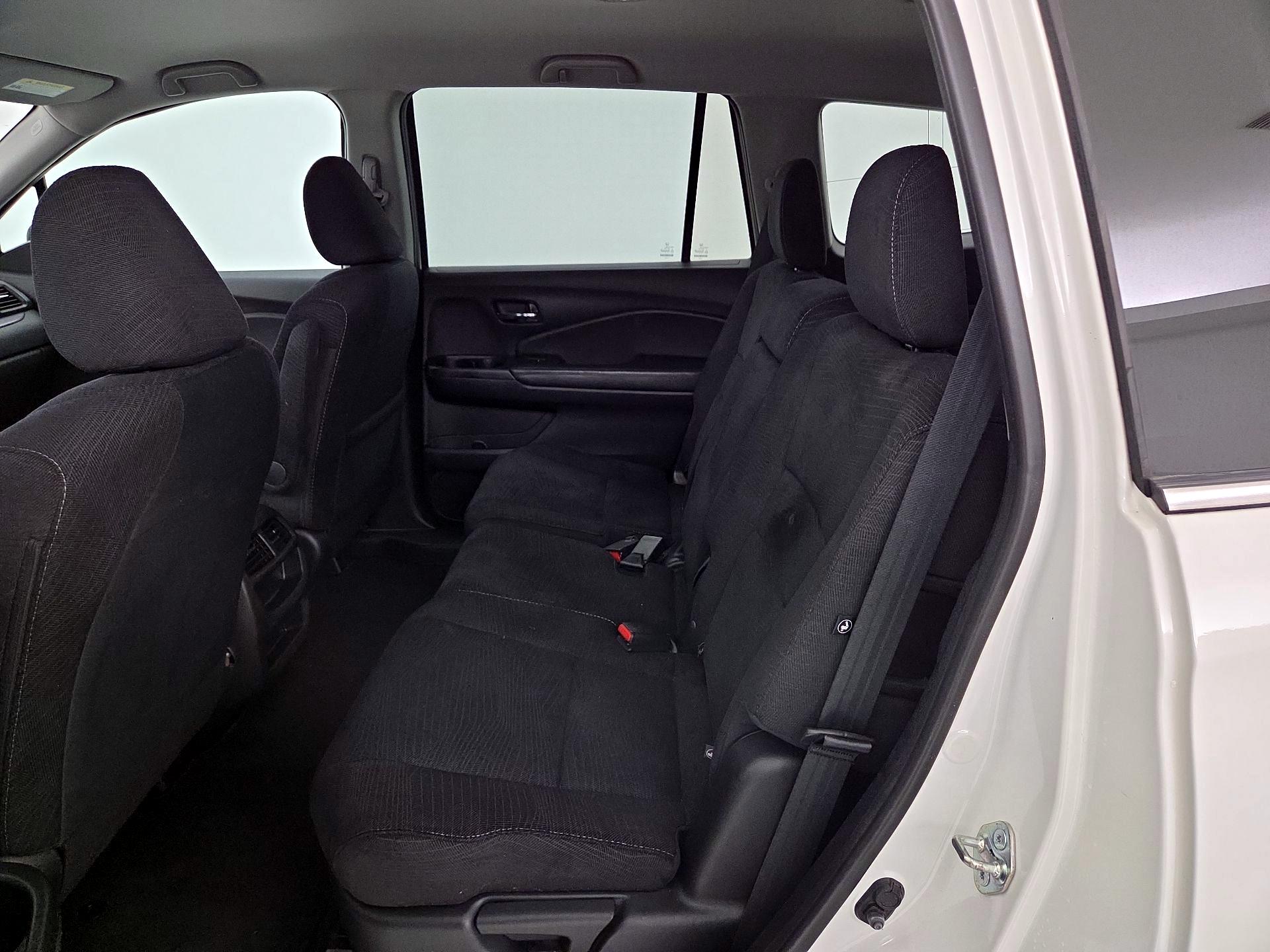 Thumbnail: 2018 Honda Pilot - 19