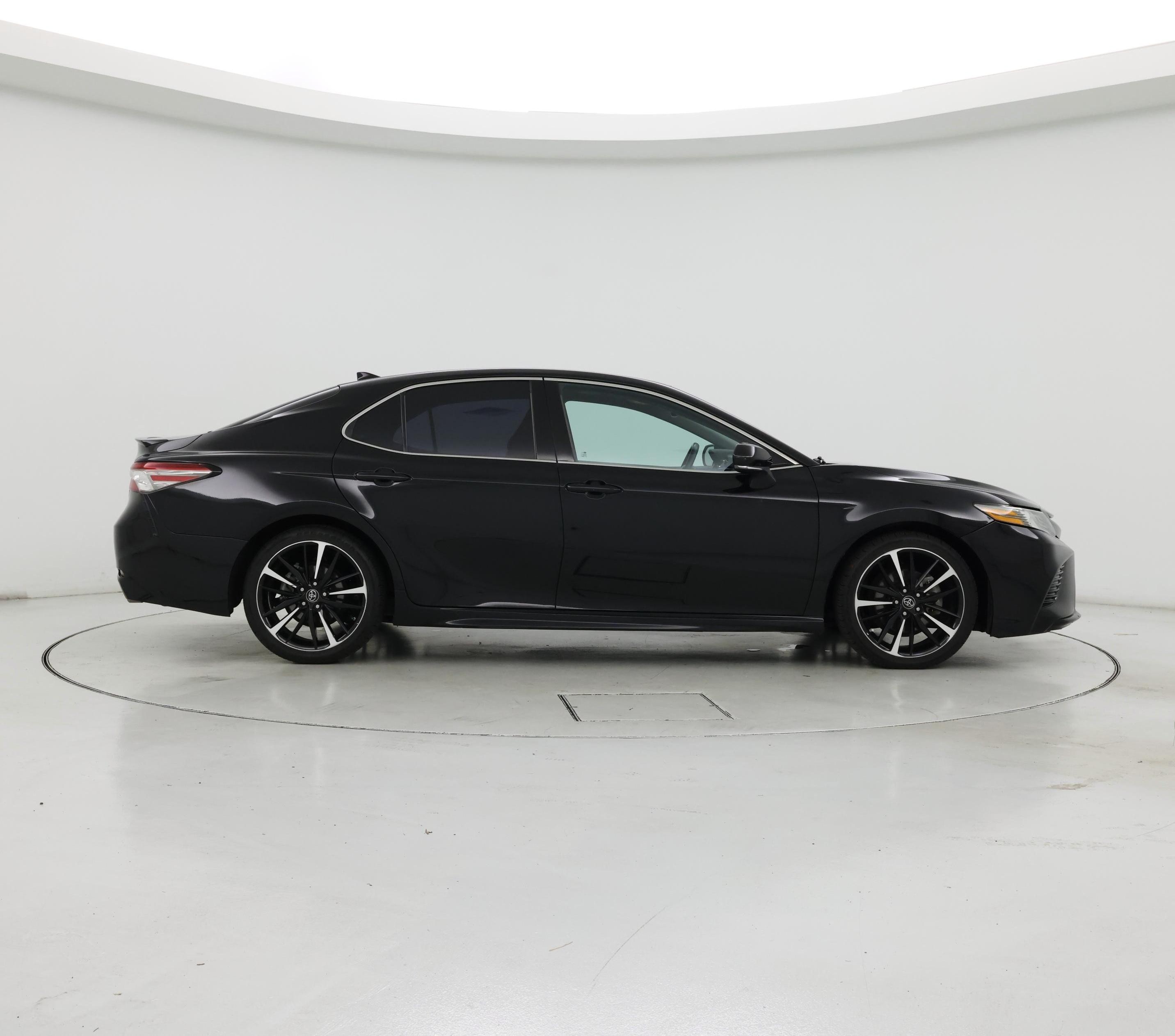 Thumbnail: 2019 Toyota Camry - 7