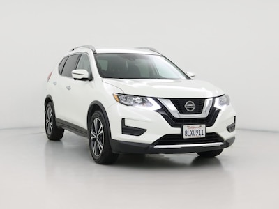White 2019 Nissan Rogue SV