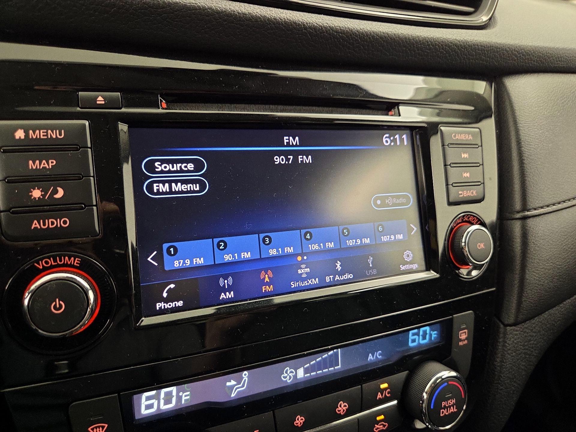 Thumbnail: 2019 Nissan Rogue - 16
