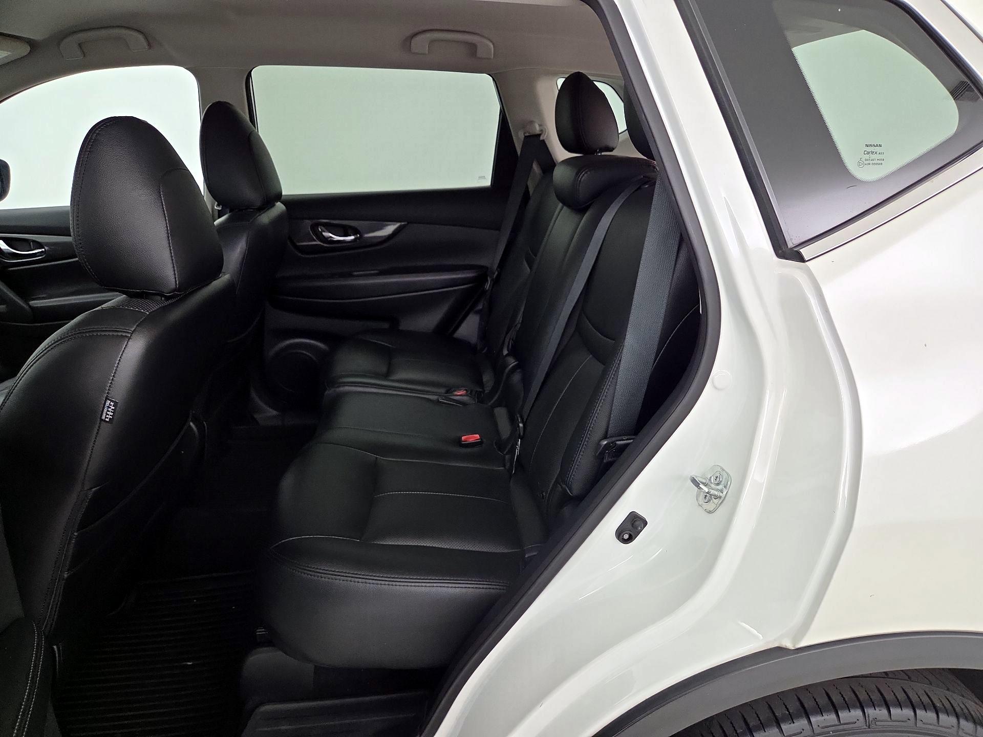 Thumbnail: 2019 Nissan Rogue - 20
