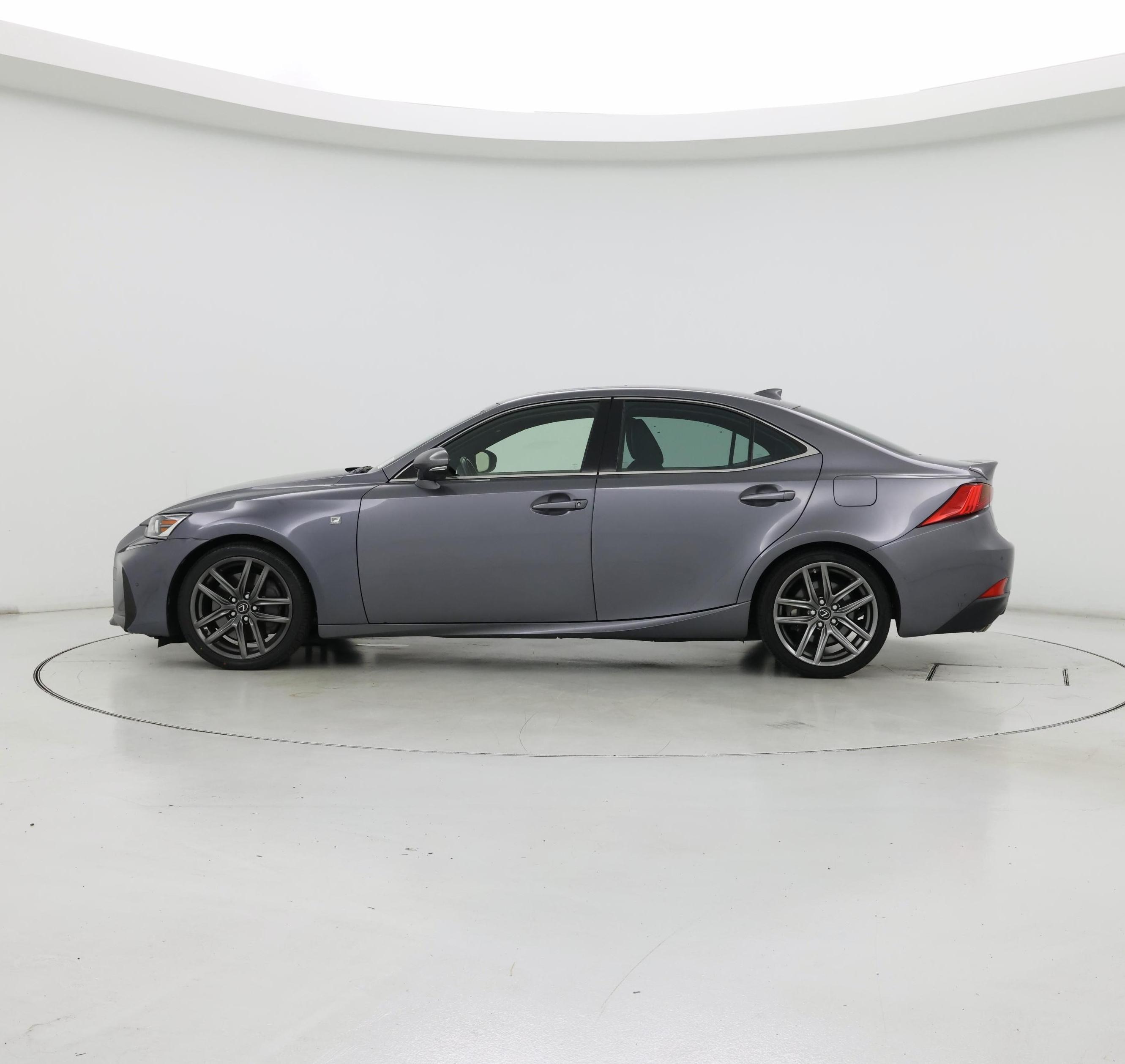 Thumbnail: 2018 Lexus IS - 3