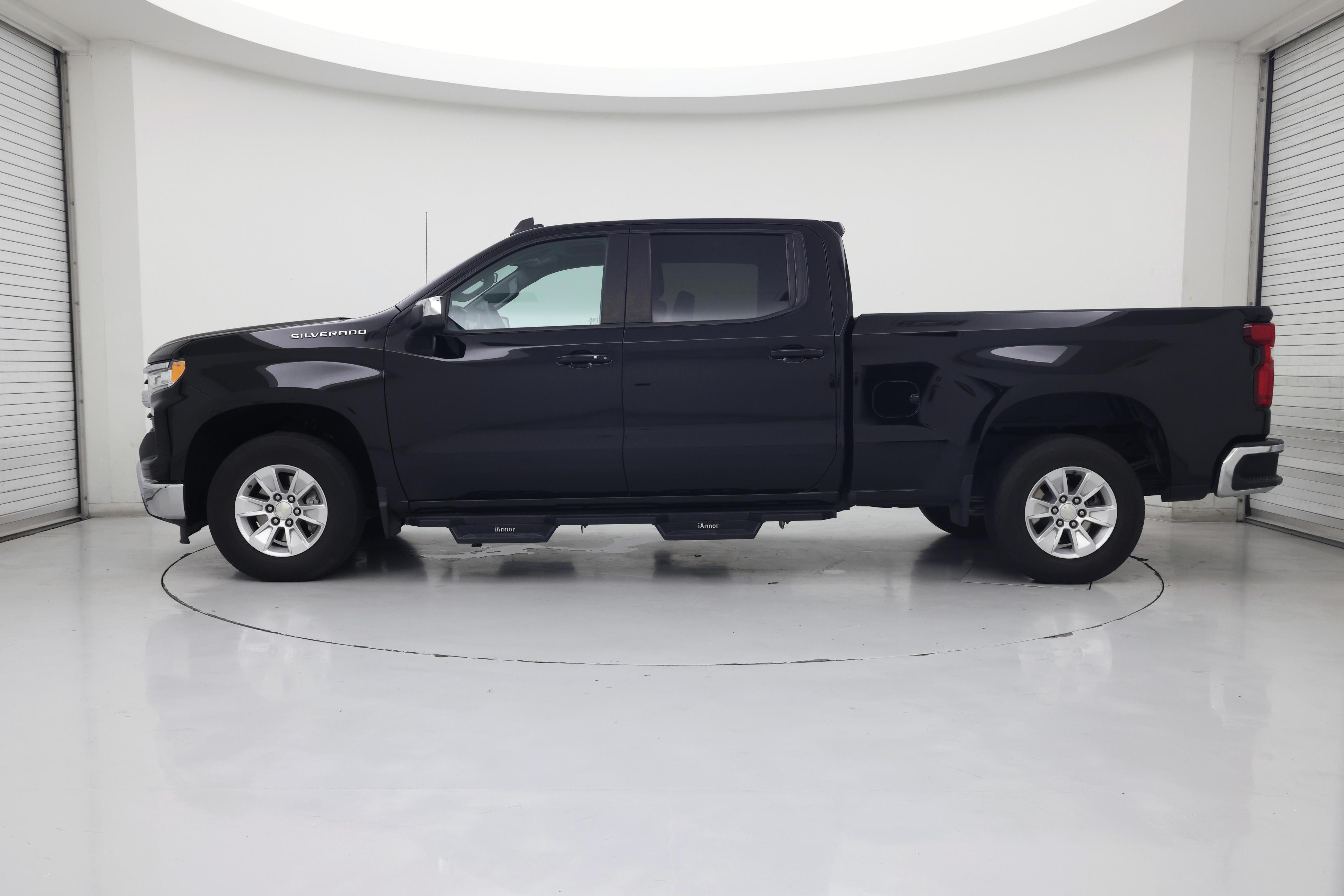 Thumbnail: 2023 Chevrolet Silverado 1500 - 3