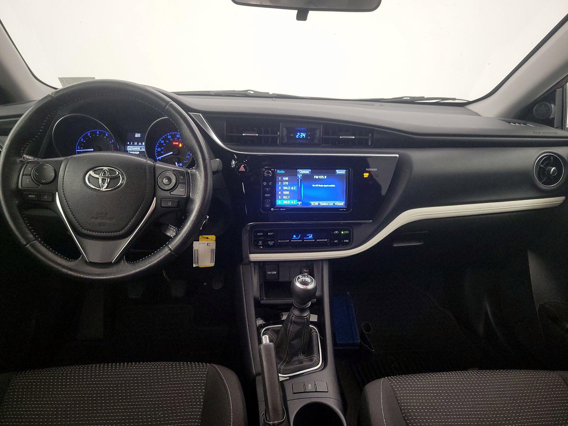 Thumbnail: 2017 Toyota Corolla iM - 9