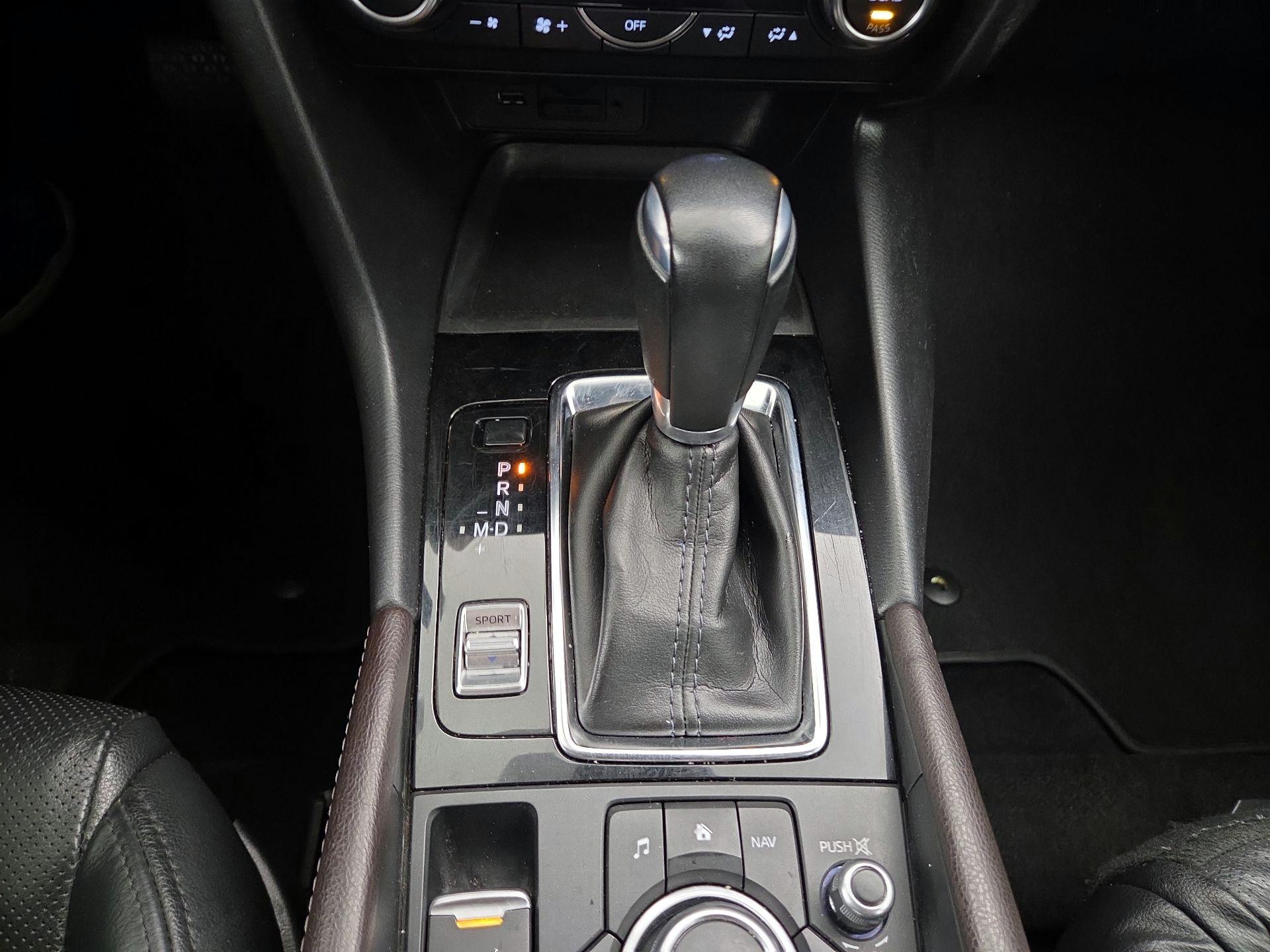 Thumbnail: 2017 Mazda Mazda3 - 17