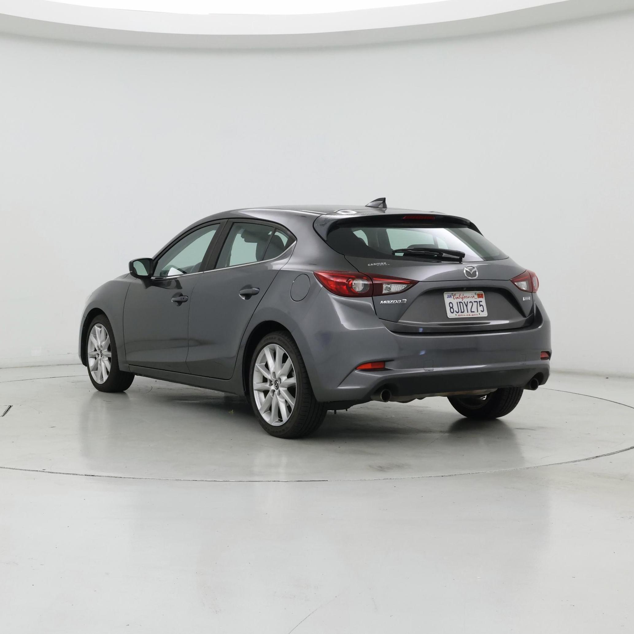 Thumbnail: 2017 Mazda Mazda3 - 2