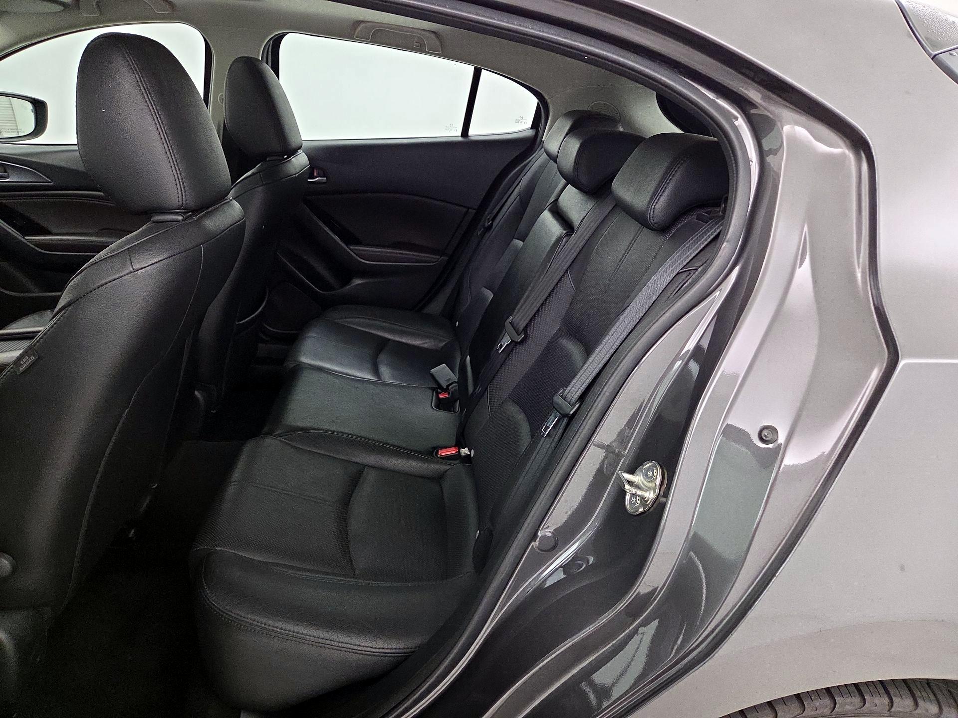 Thumbnail: 2017 Mazda Mazda3 - 20