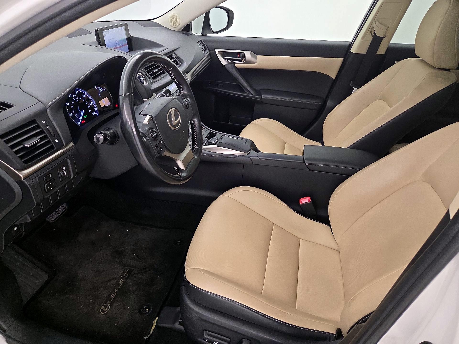 Thumbnail: 2015 Lexus CT - 11