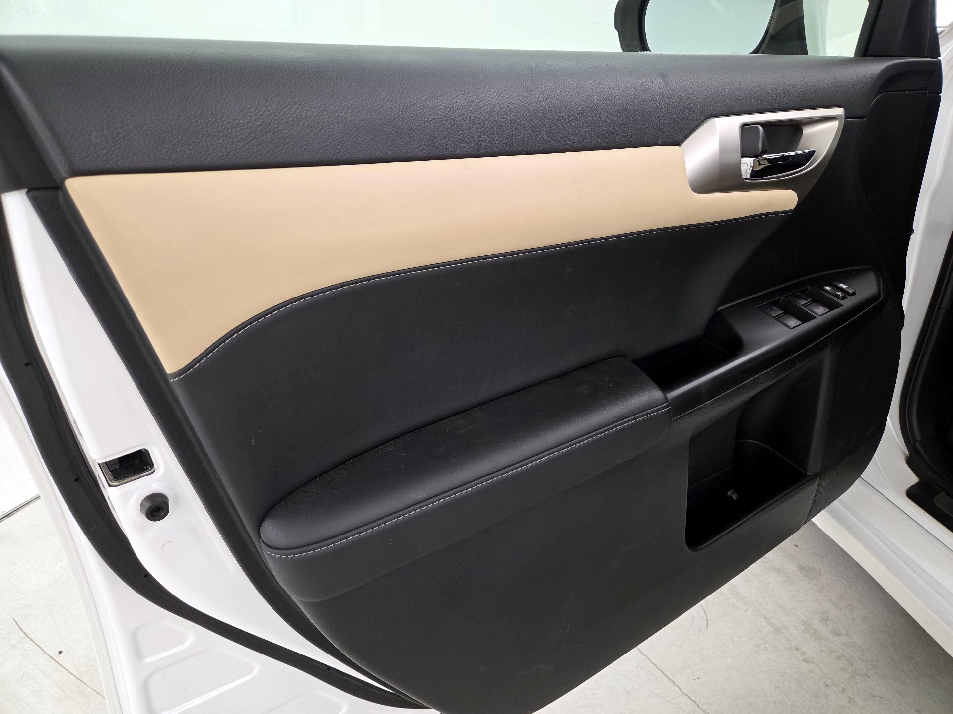 Thumbnail: 2015 Lexus CT - 12