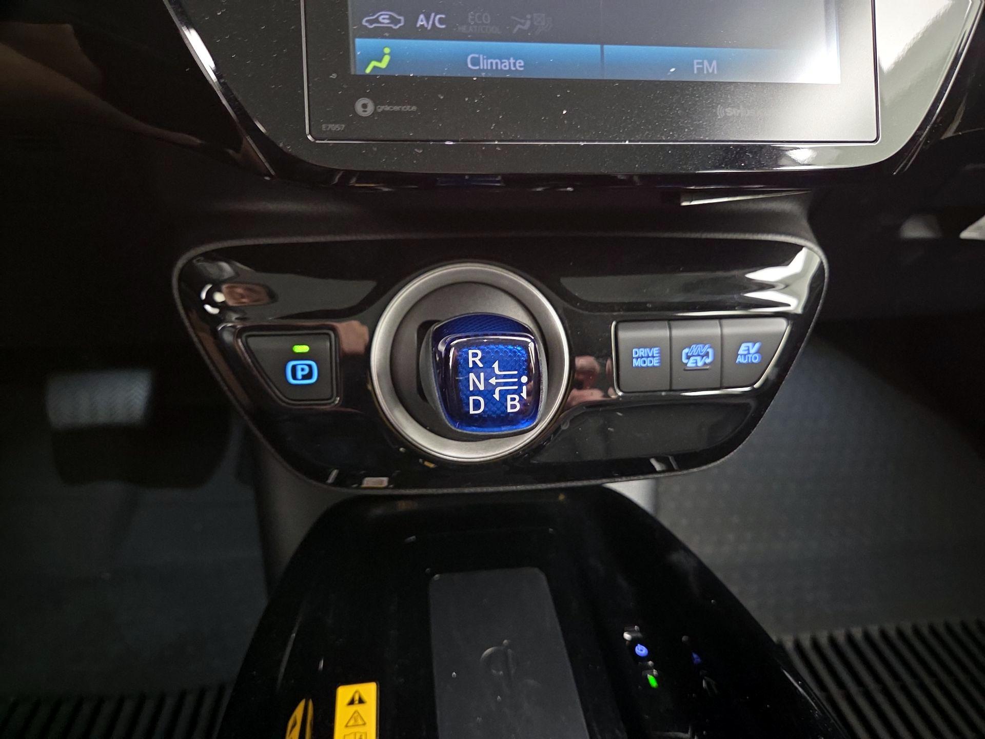 Thumbnail: 2022 Toyota Prius Prime - 18