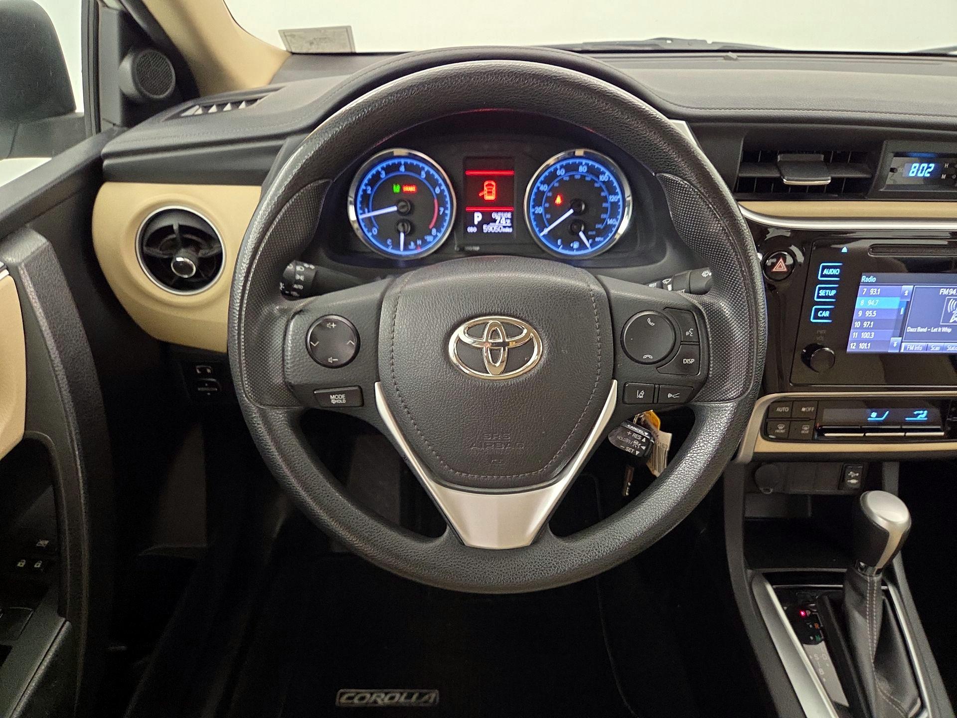 Thumbnail: 2017 Toyota Corolla - 10