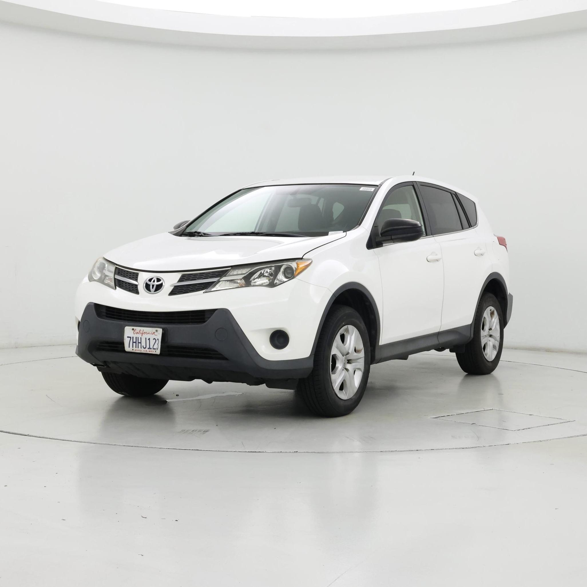 Thumbnail: 2015 Toyota RAV4 - 4