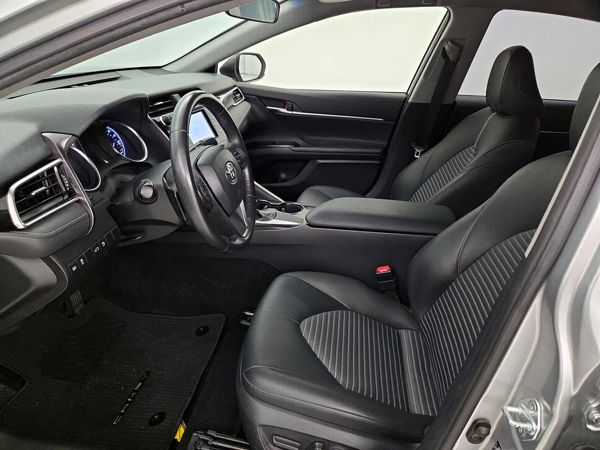 Thumbnail: 2018 Toyota Camry - 11
