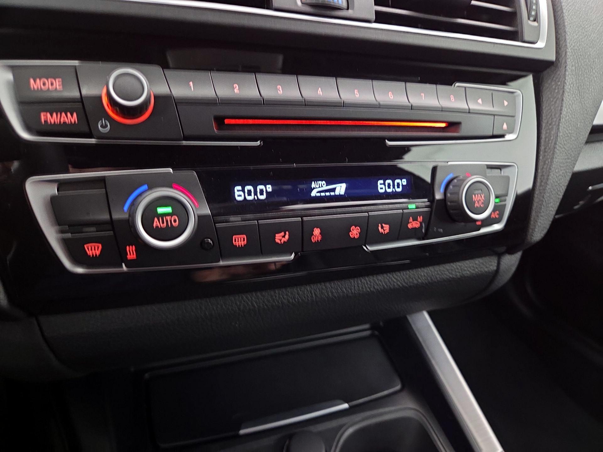 Thumbnail: 2016 BMW 2 Series - 17