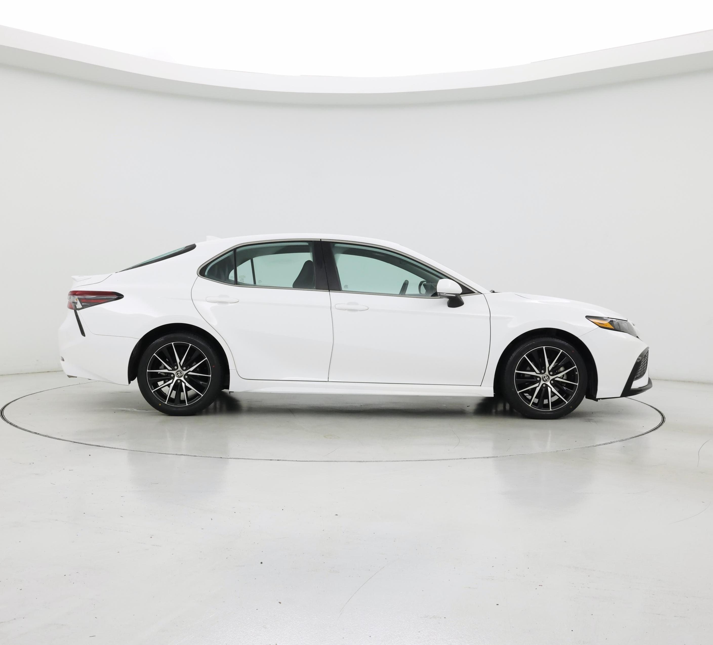 Thumbnail: 2023 Toyota Camry - 7