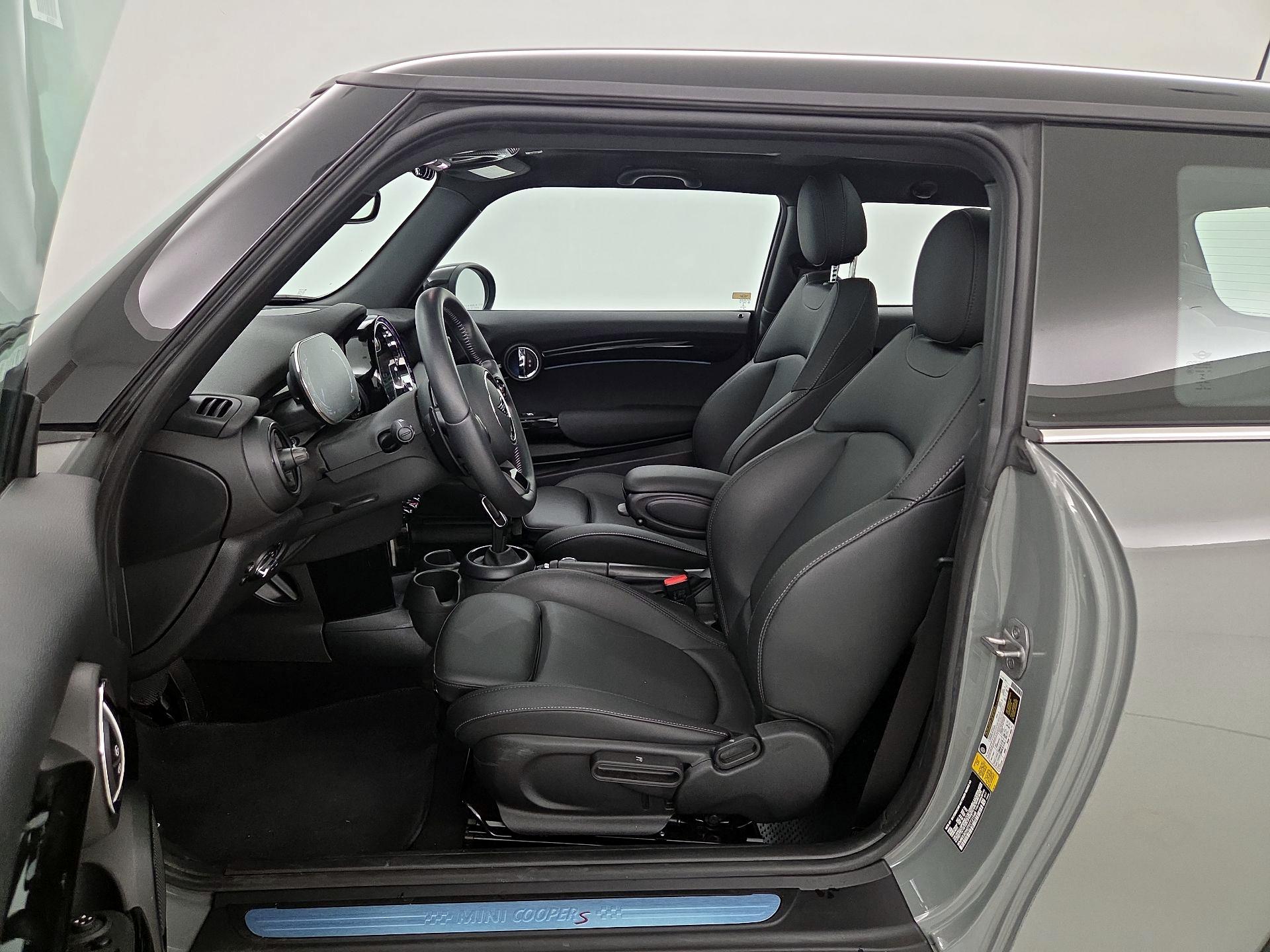 Thumbnail: 2023 MINI Cooper Hardtop - 11