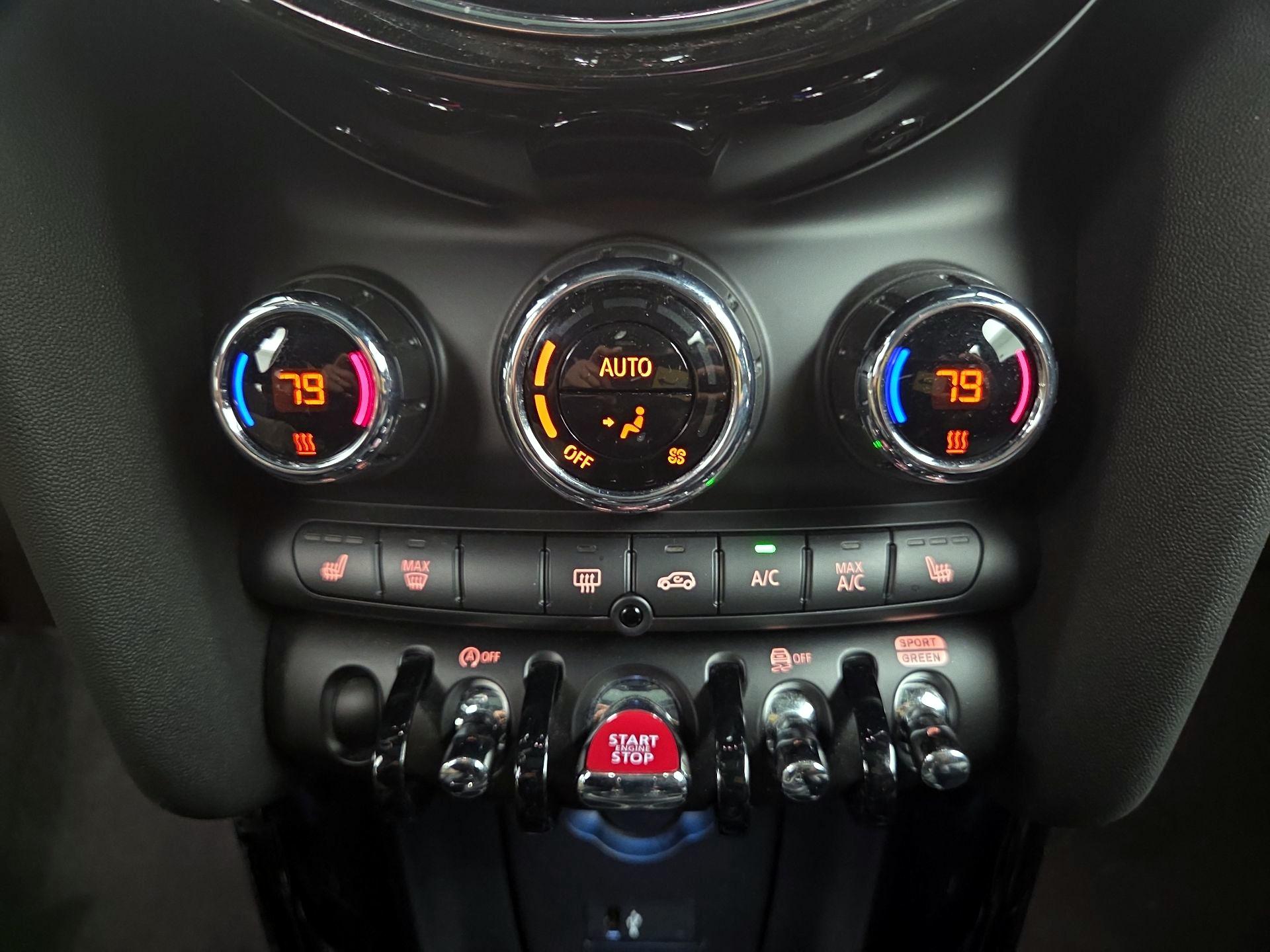 Thumbnail: 2023 MINI Cooper Hardtop - 17