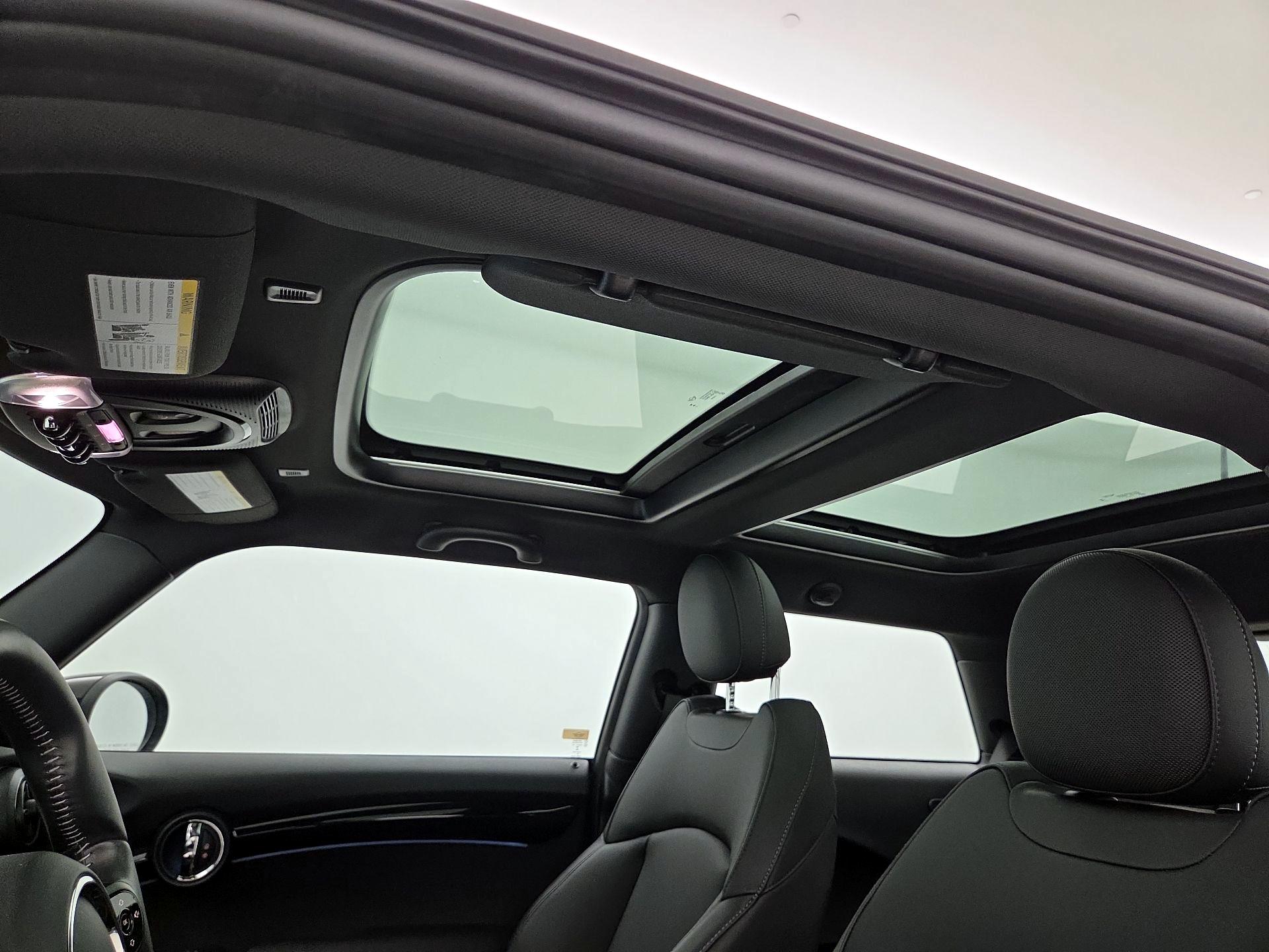 Thumbnail: 2023 MINI Cooper Hardtop - 20