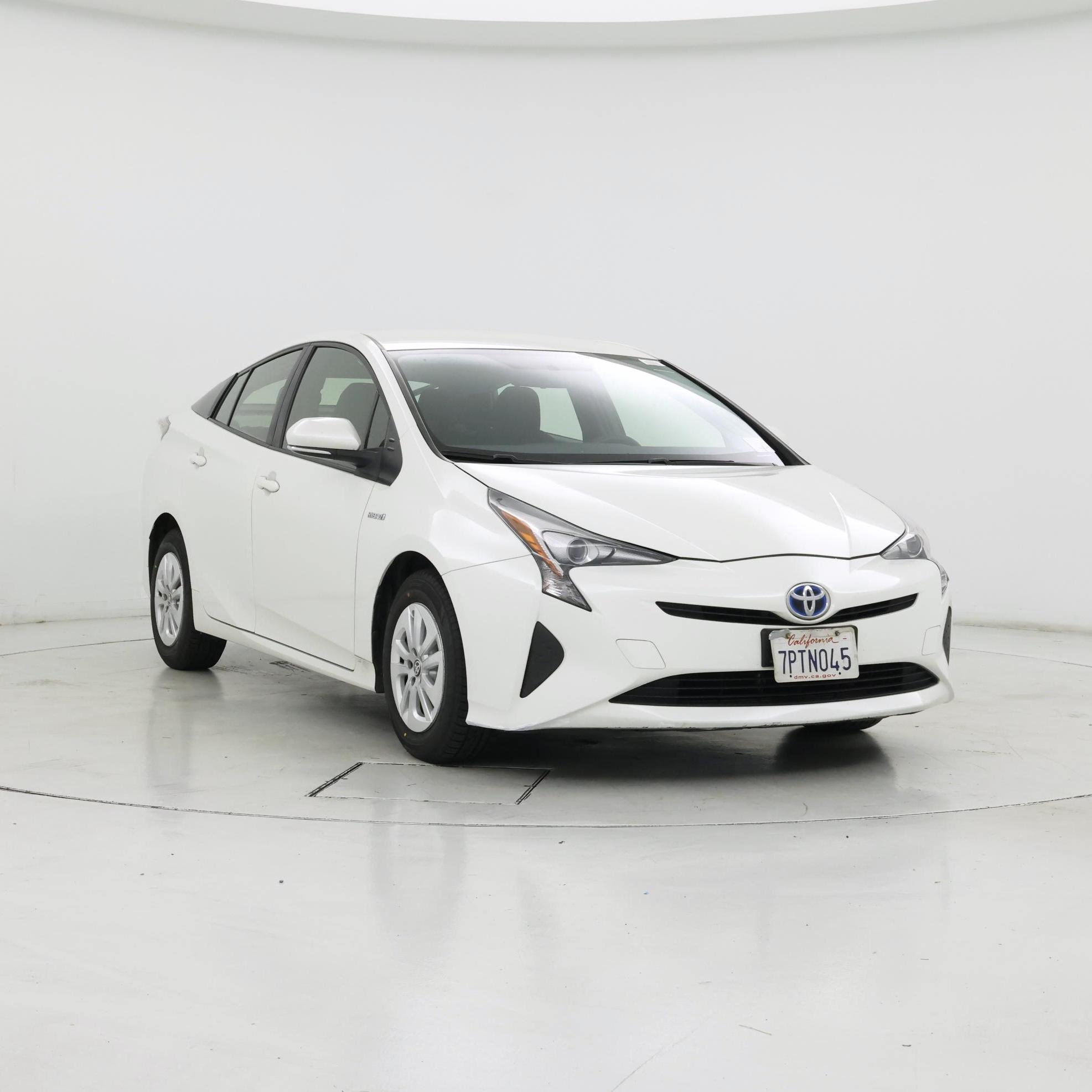 Thumbnail: 2016 Toyota Prius - 1