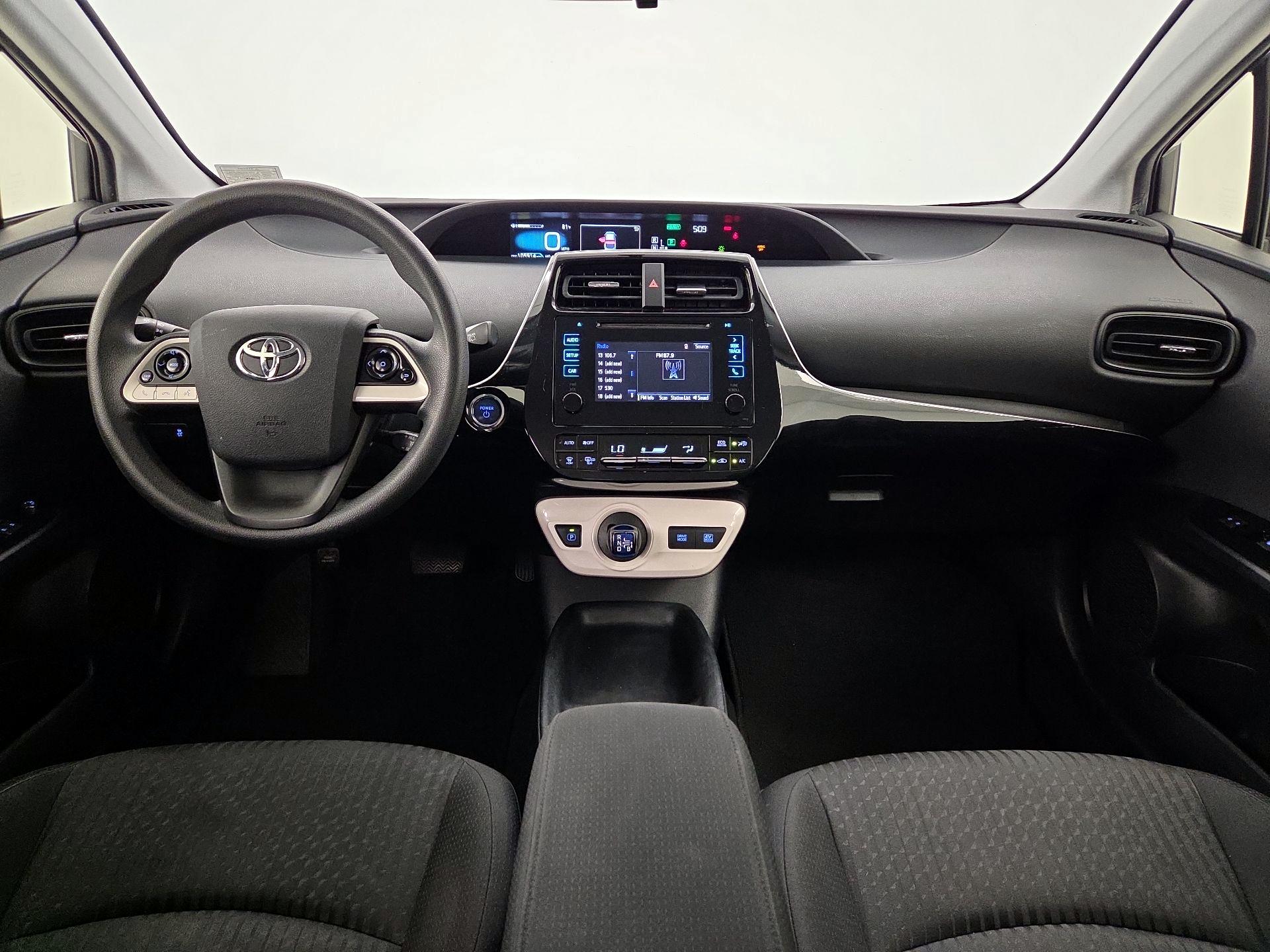 Thumbnail: 2016 Toyota Prius - 9